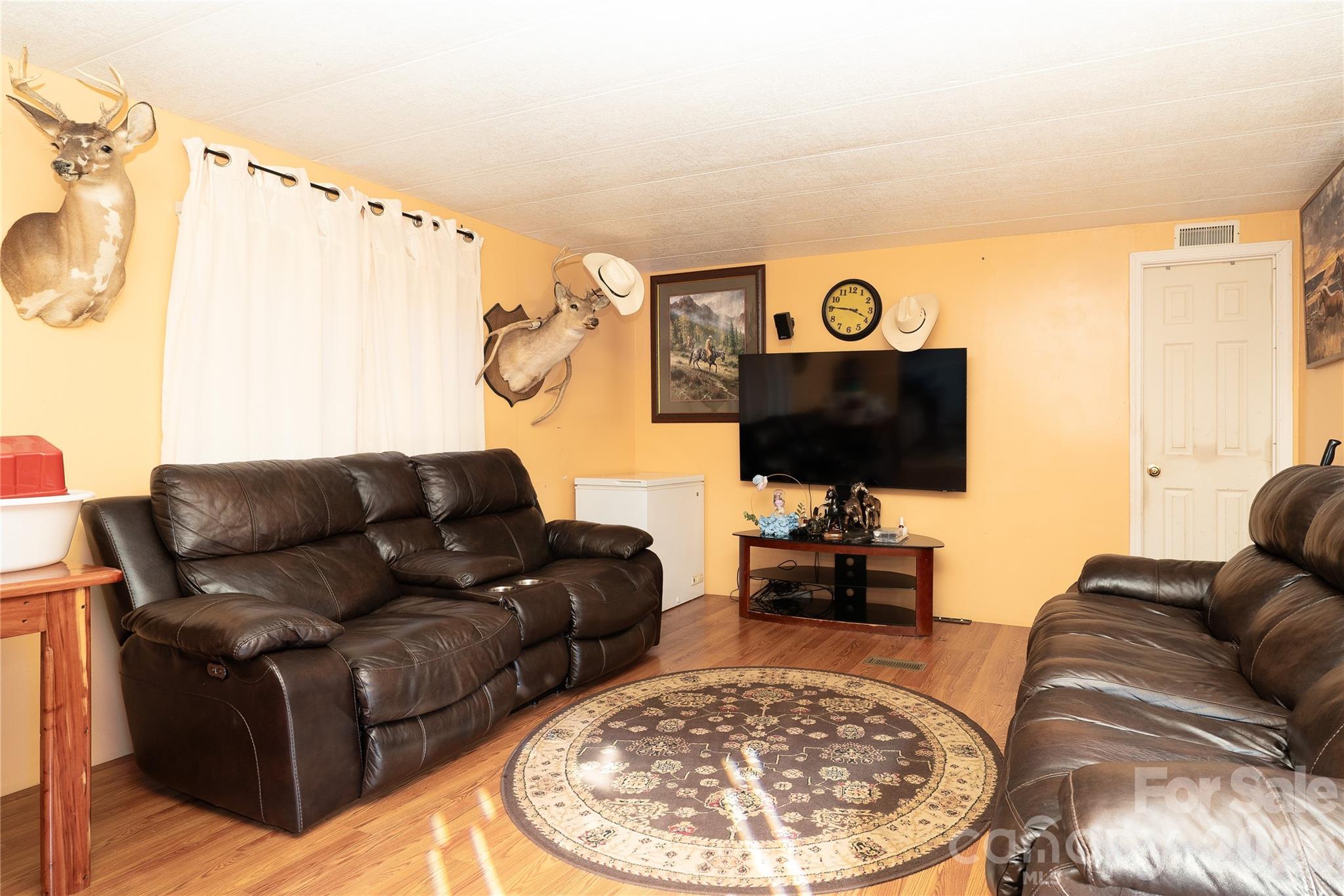 153 Lake Road — Rockingham