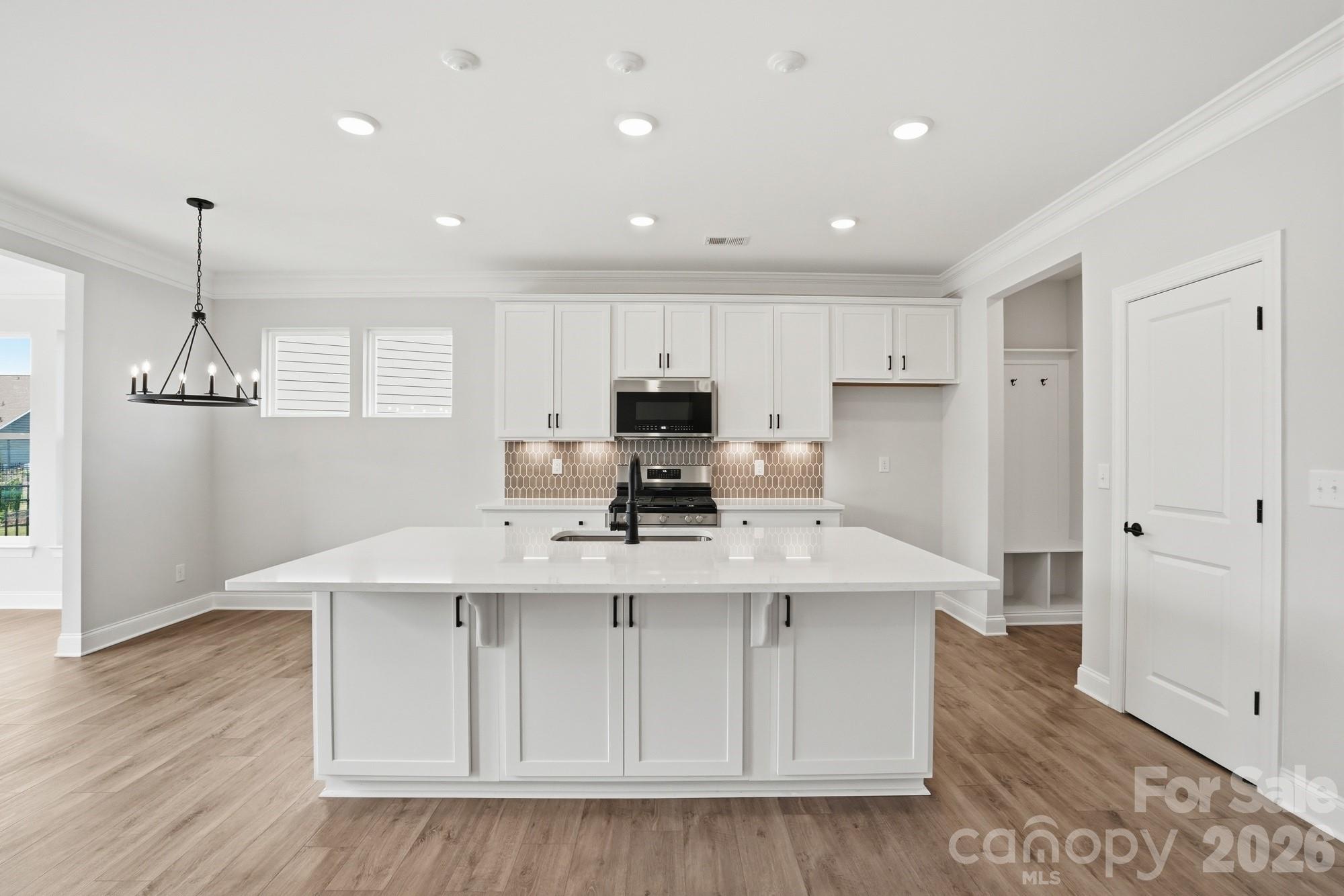 122 S Dunlavin Way — Mooresville