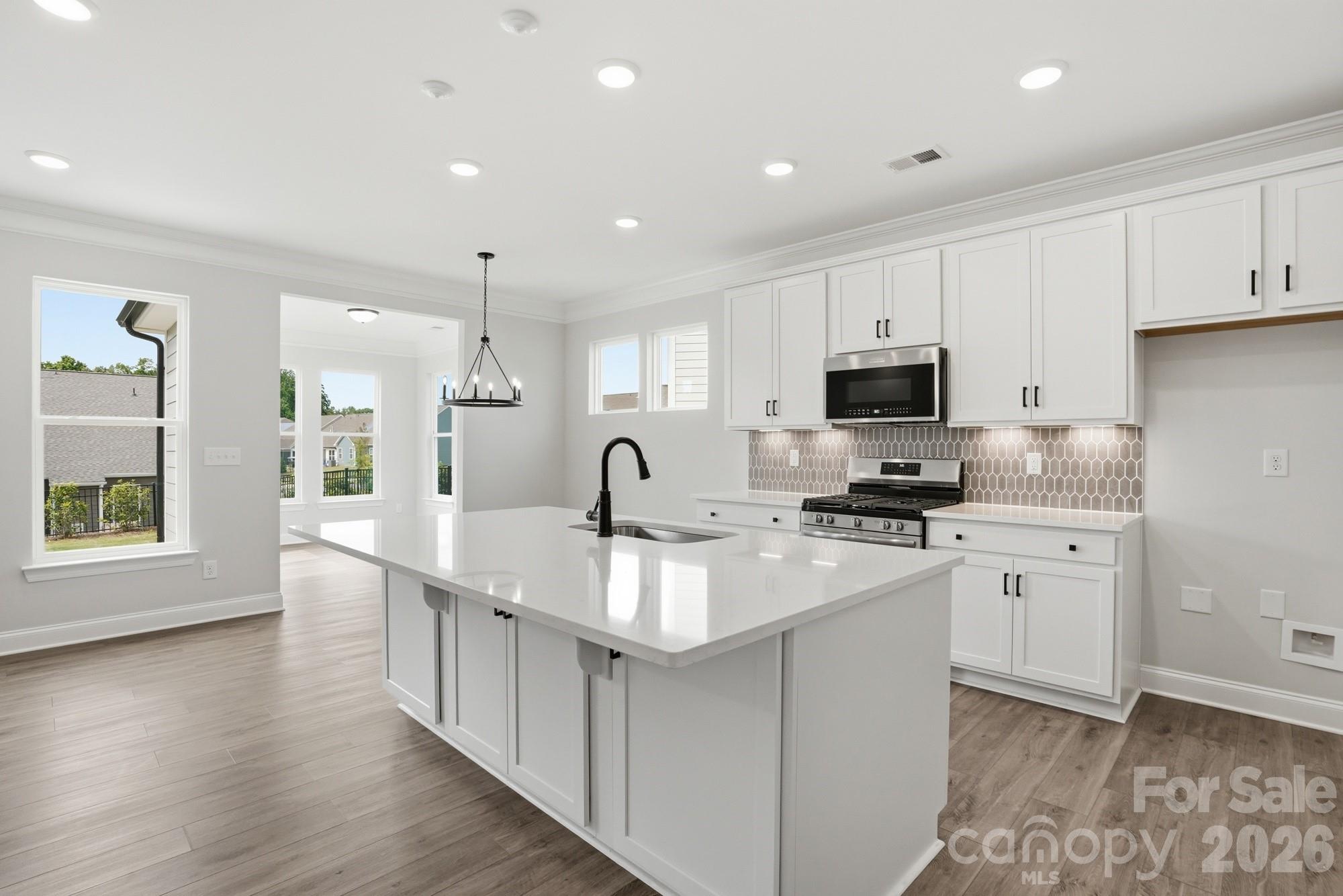 122 S Dunlavin Way — Mooresville