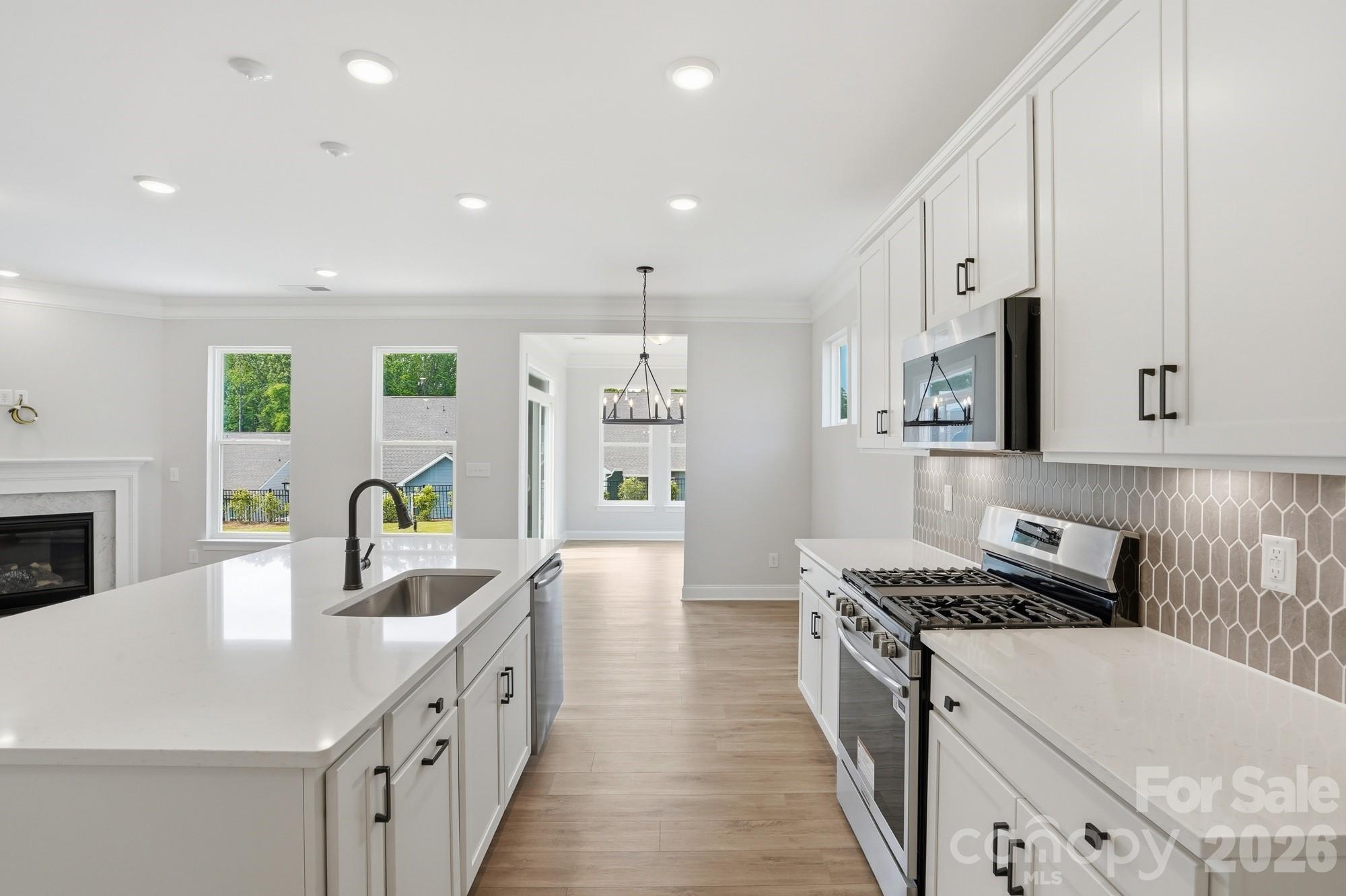 122 S Dunlavin Way — Mooresville