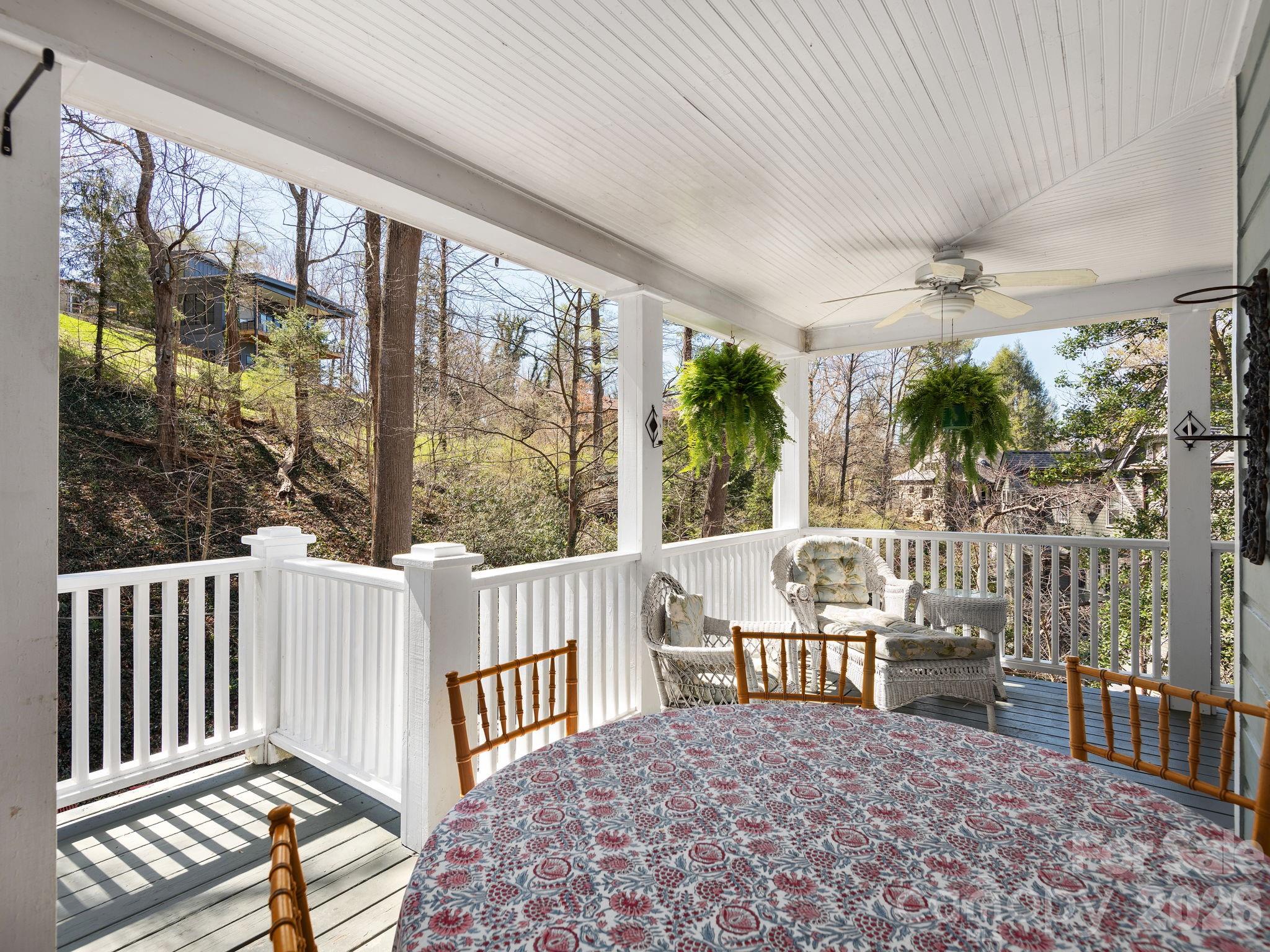 67 Cherokee Road — Asheville