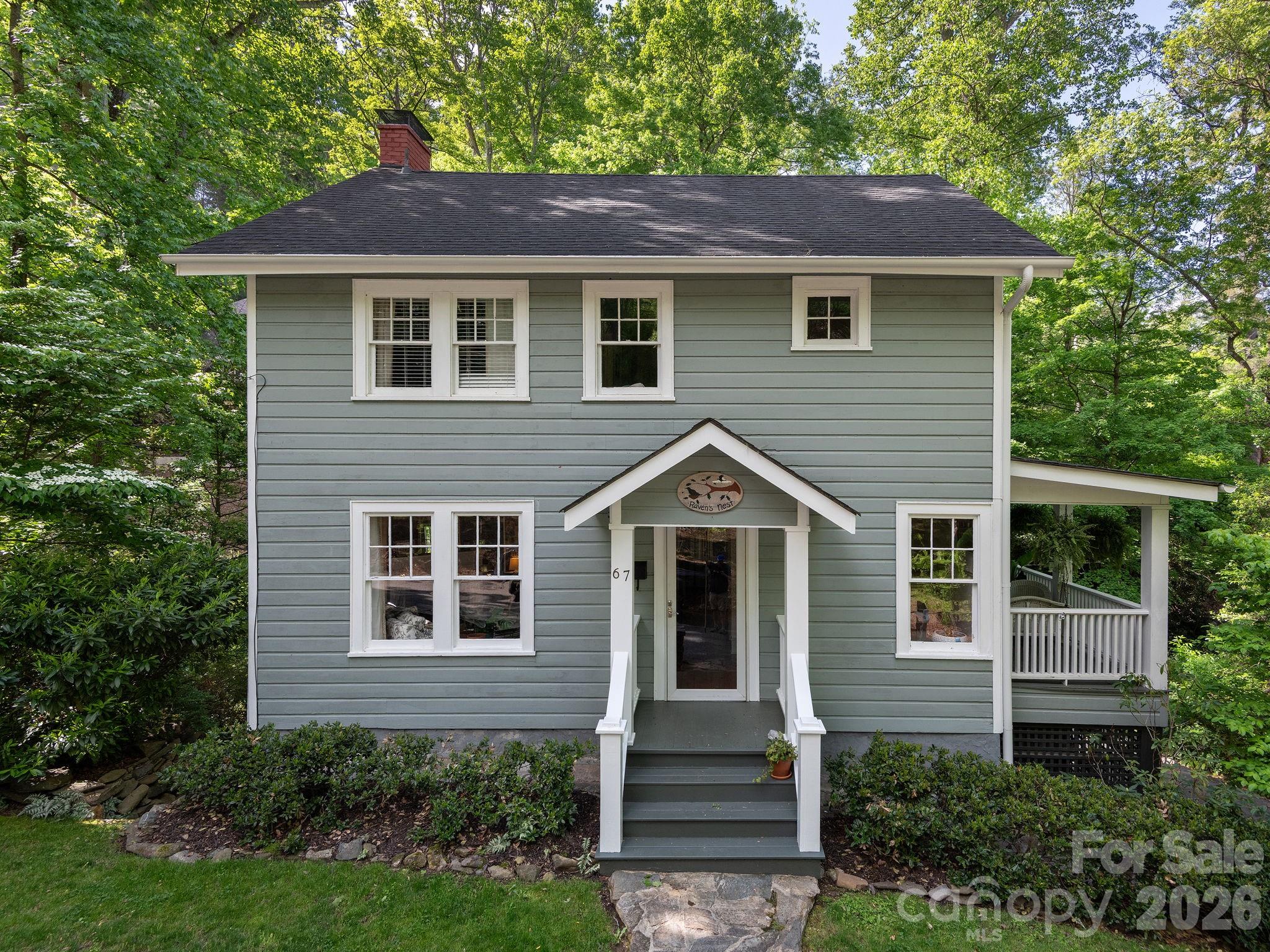 67 Cherokee Road — Asheville
