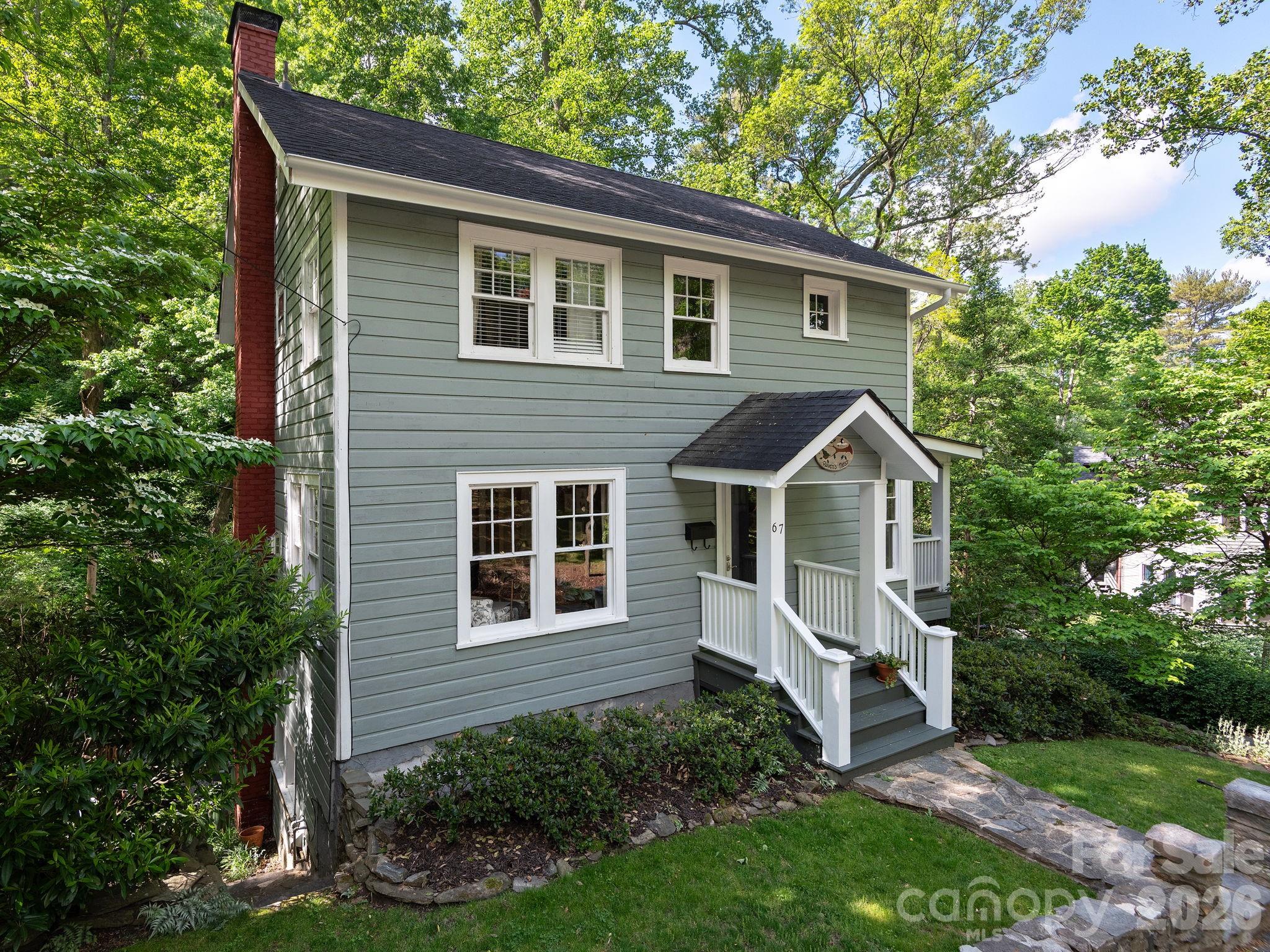 67 Cherokee Road — Asheville