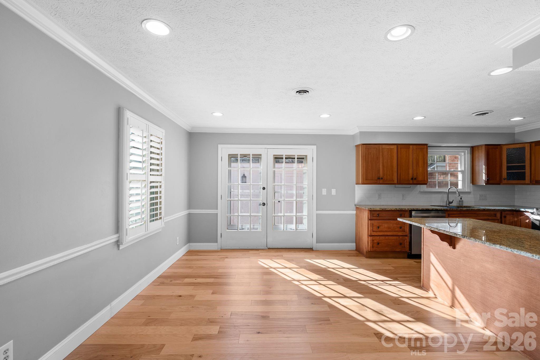 1411 Kensington Road — Hendersonville
