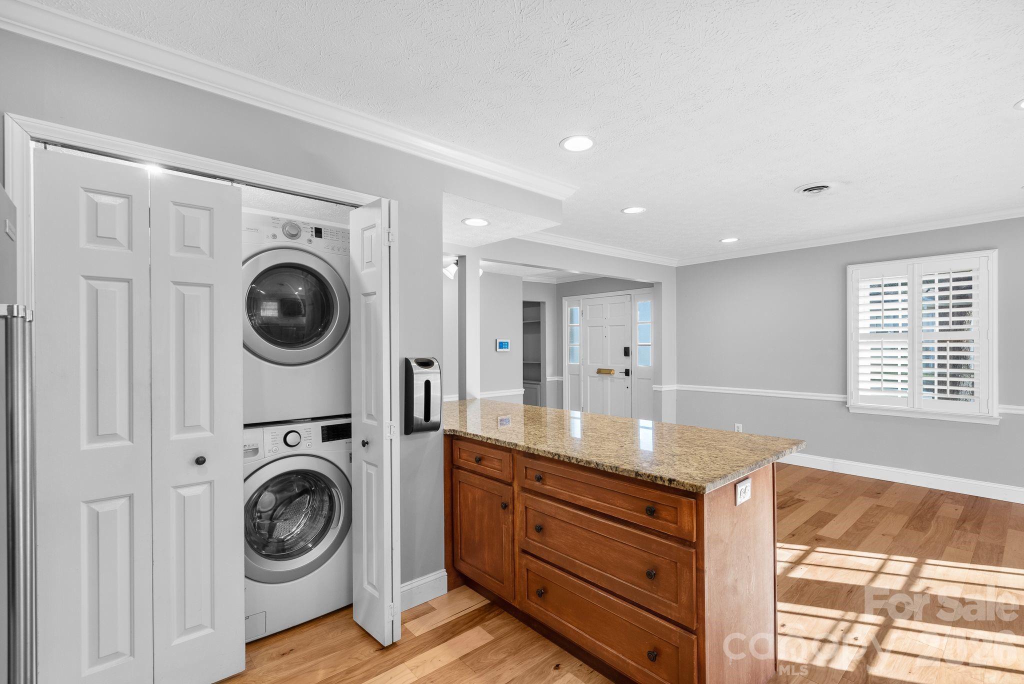 1411 Kensington Road — Hendersonville