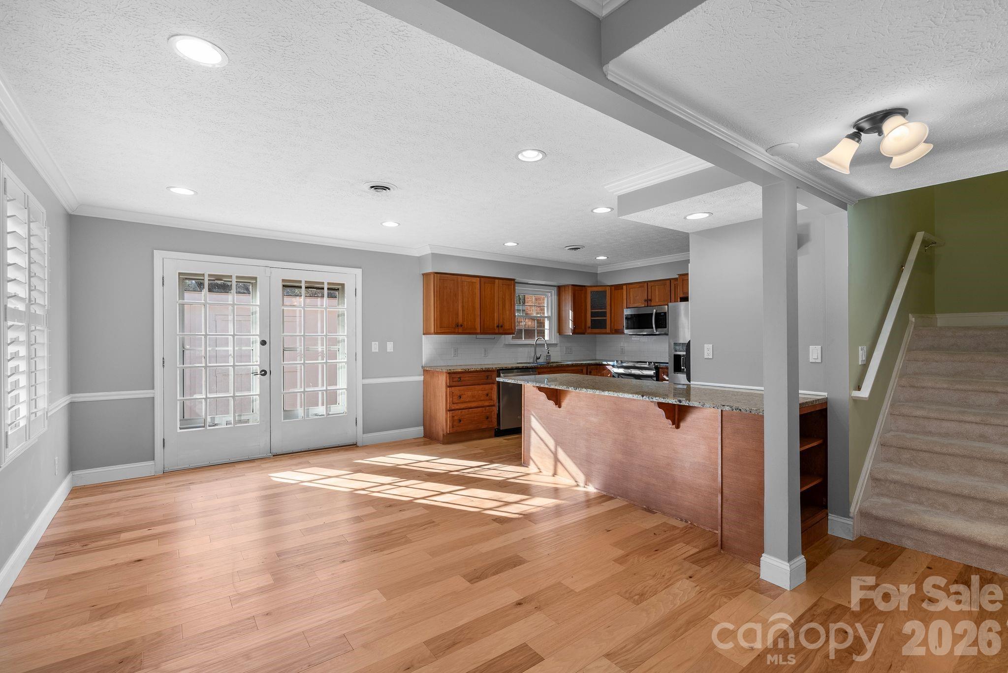 1411 Kensington Road — Hendersonville