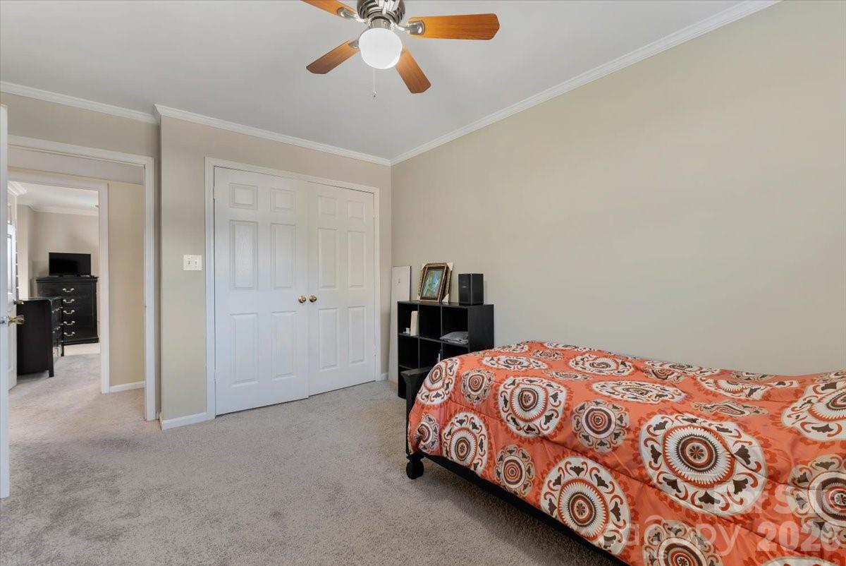 7920 Shady Oak Trail — Charlotte