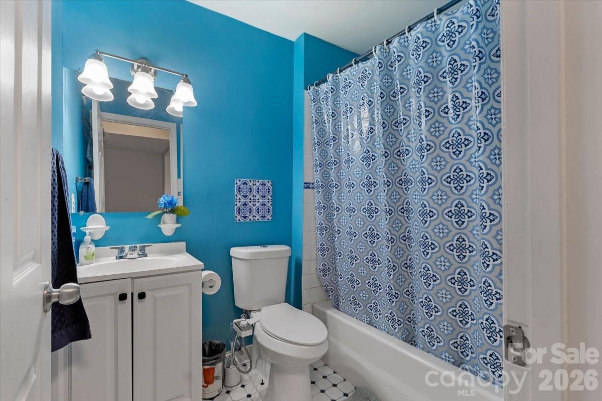 7920 Shady Oak Trail — Charlotte