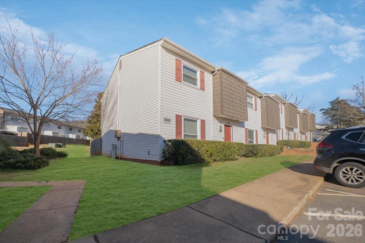 7920 Shady Oak Trail — Charlotte