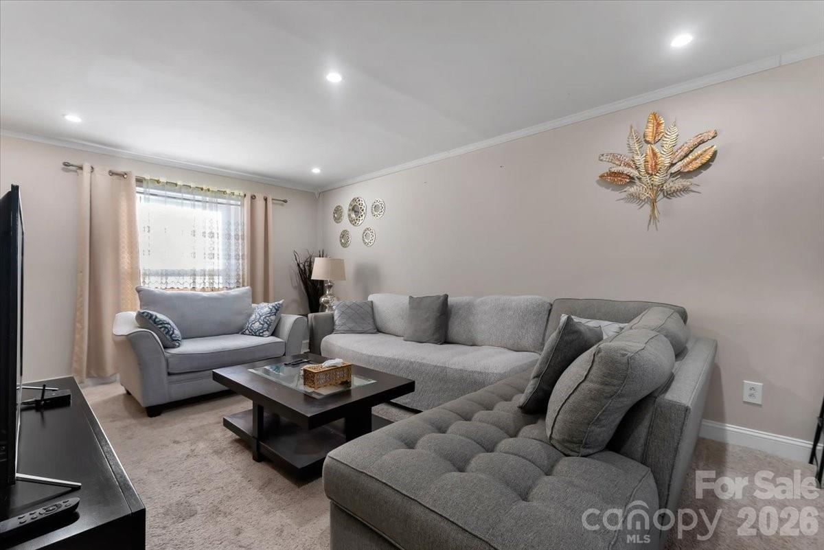 7920 Shady Oak Trail — Charlotte