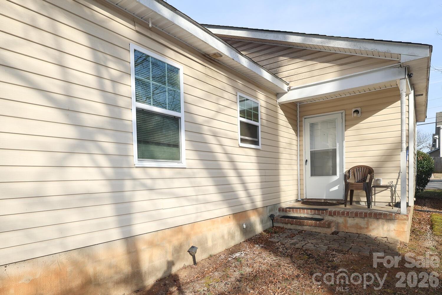505 Campus Street — Charlotte