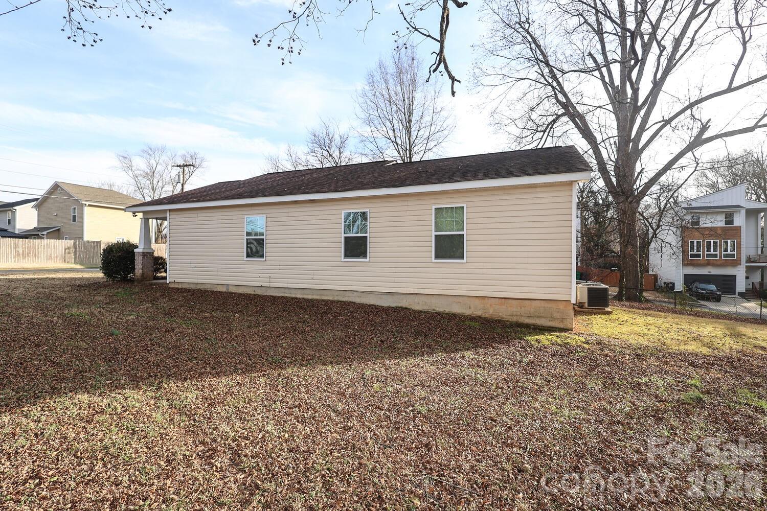 505 Campus Street — Charlotte