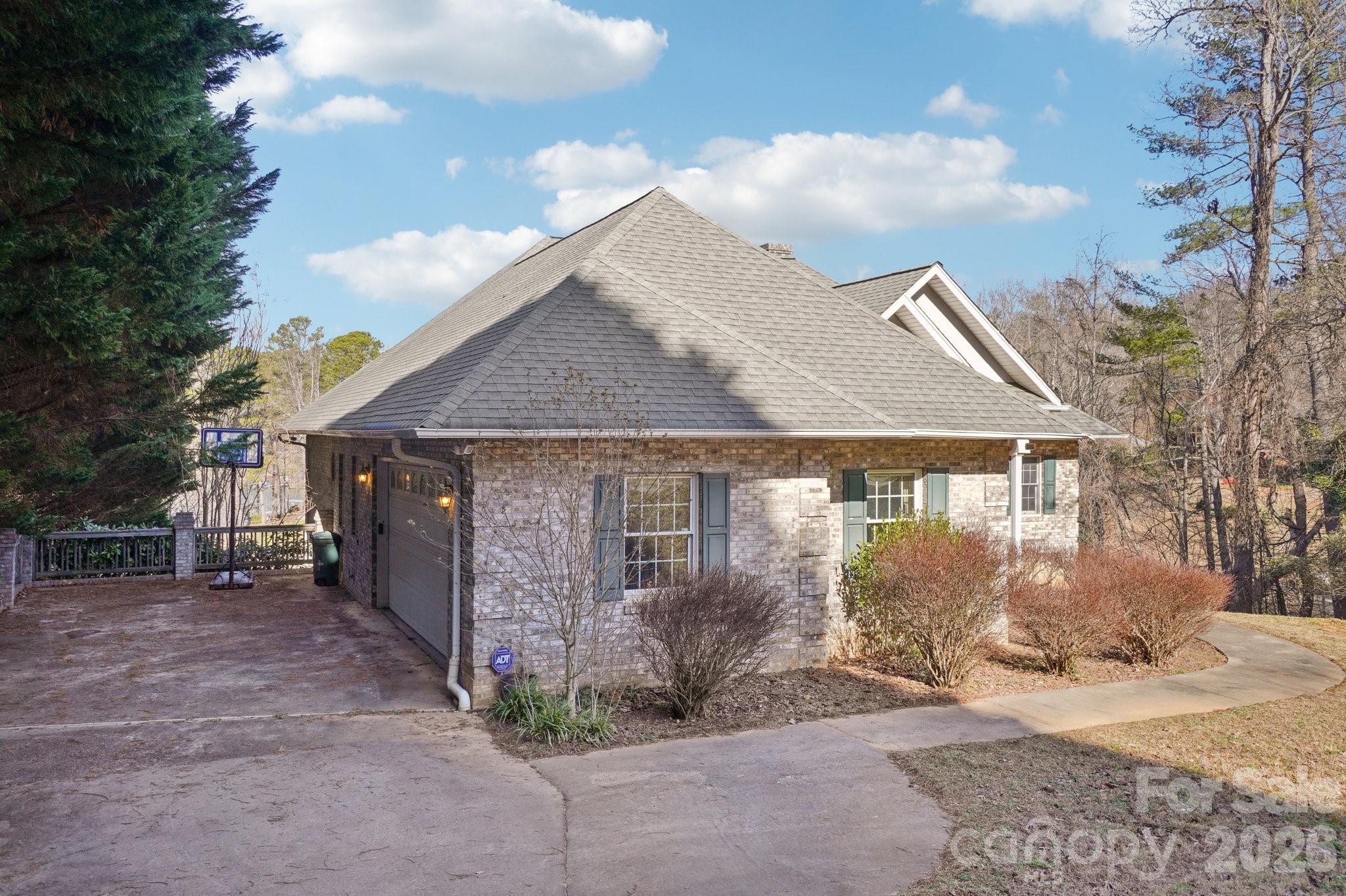 4634 Harbor View Terrace — Morganton