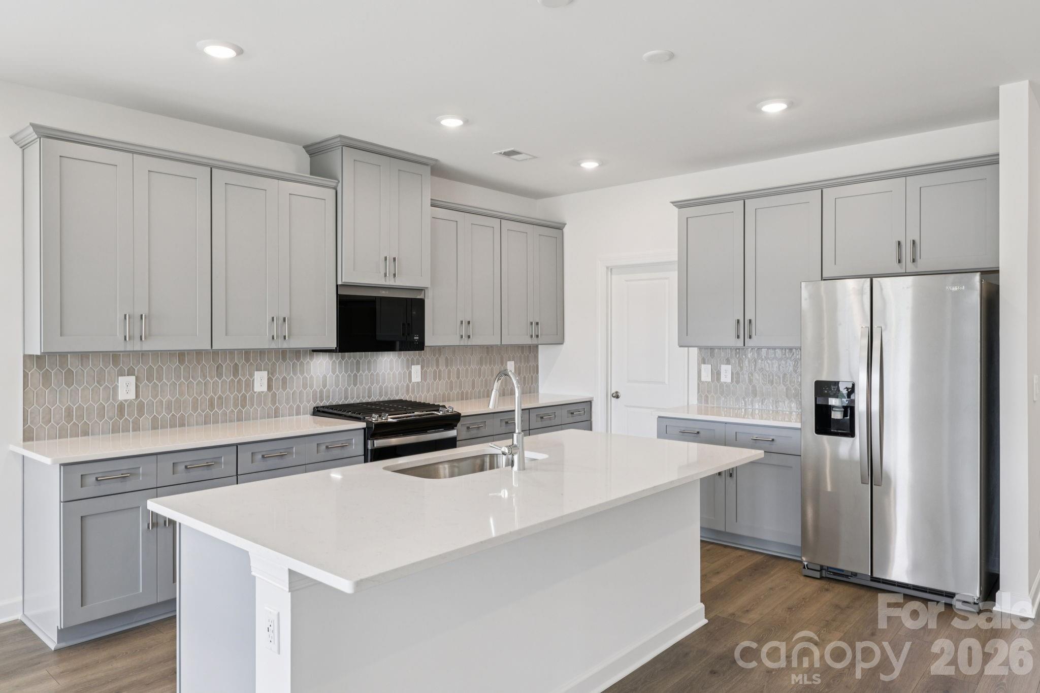838 Santina Avenue — York