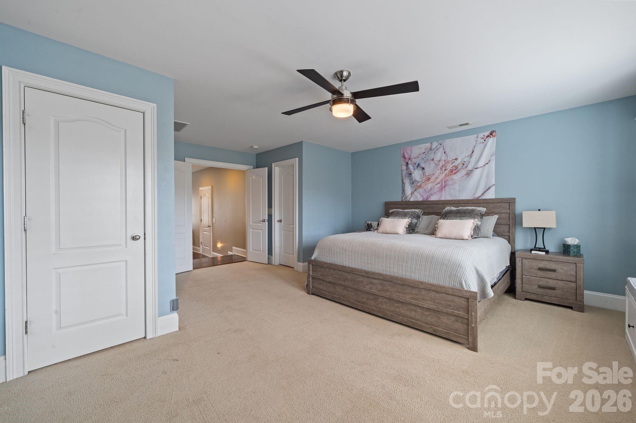 2404 Island Lake Drive — Charlotte