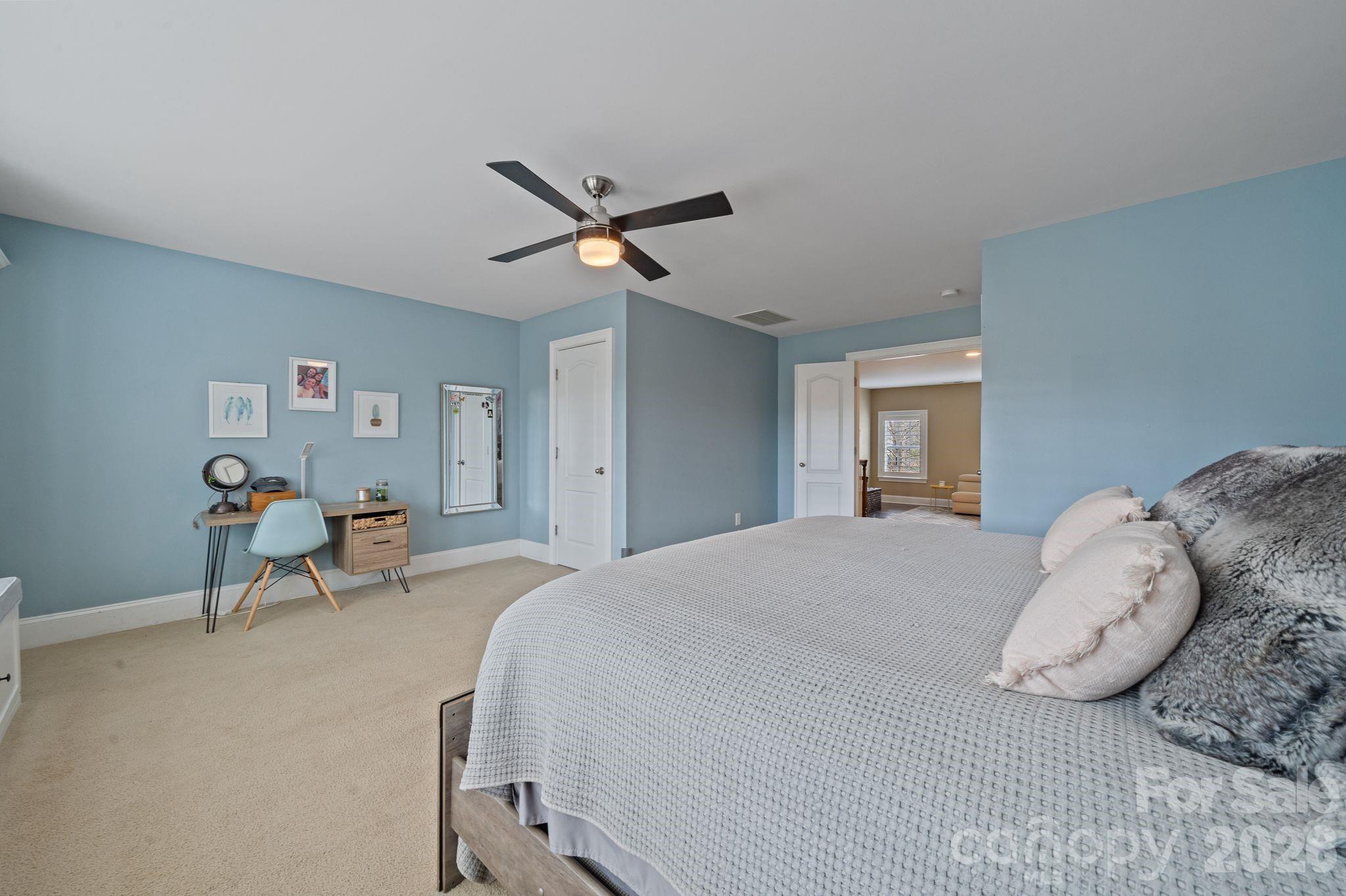 2404 Island Lake Drive — Charlotte