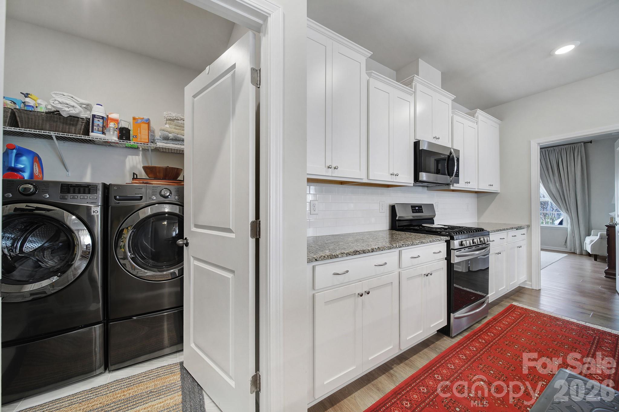 6521 Gopher Road — Lancaster