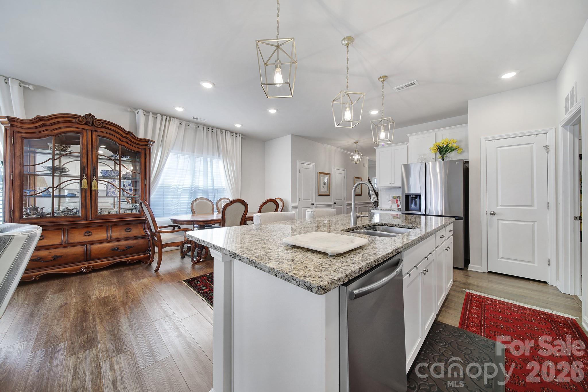 6521 Gopher Road — Lancaster