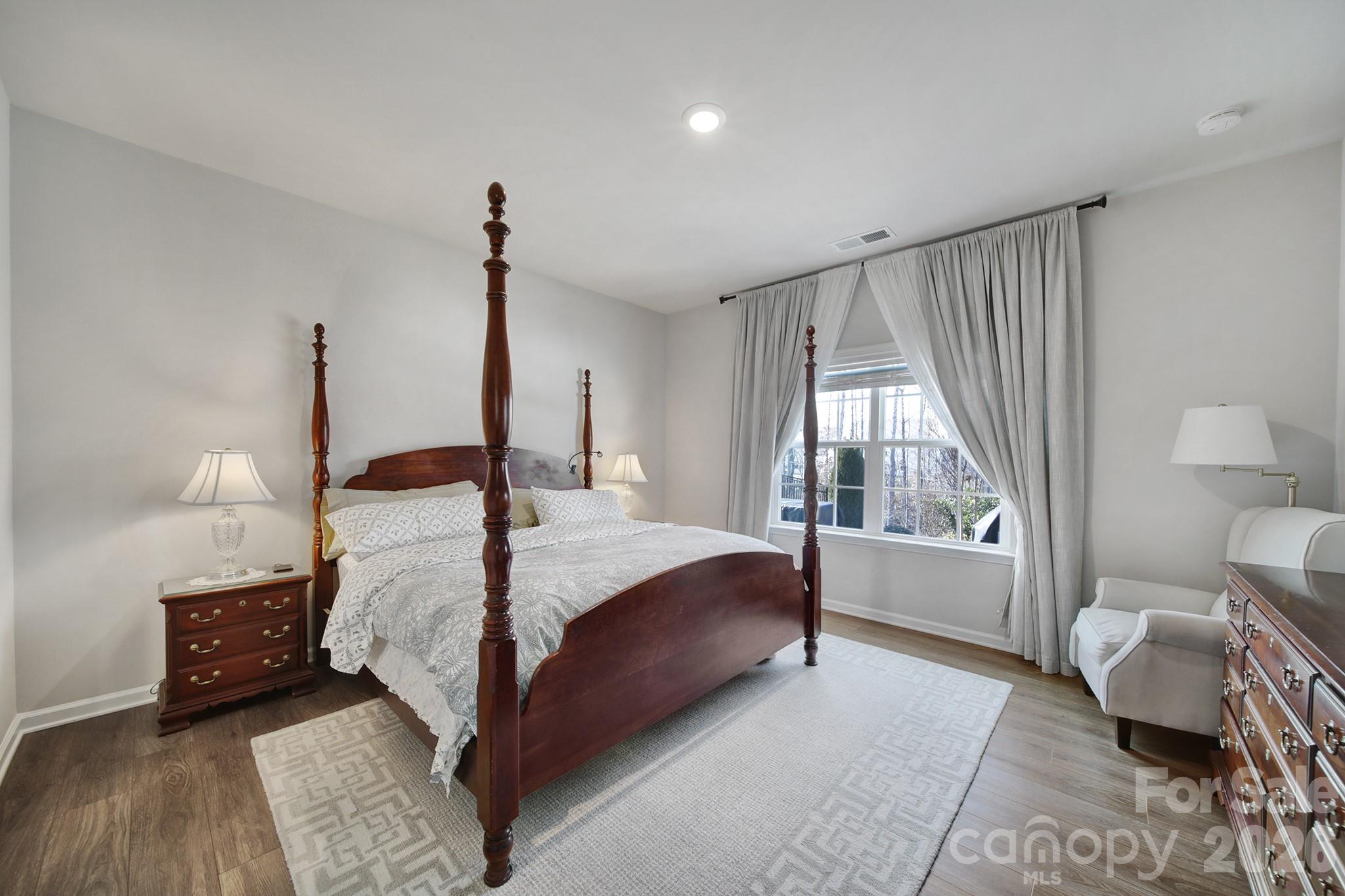 6521 Gopher Road — Lancaster