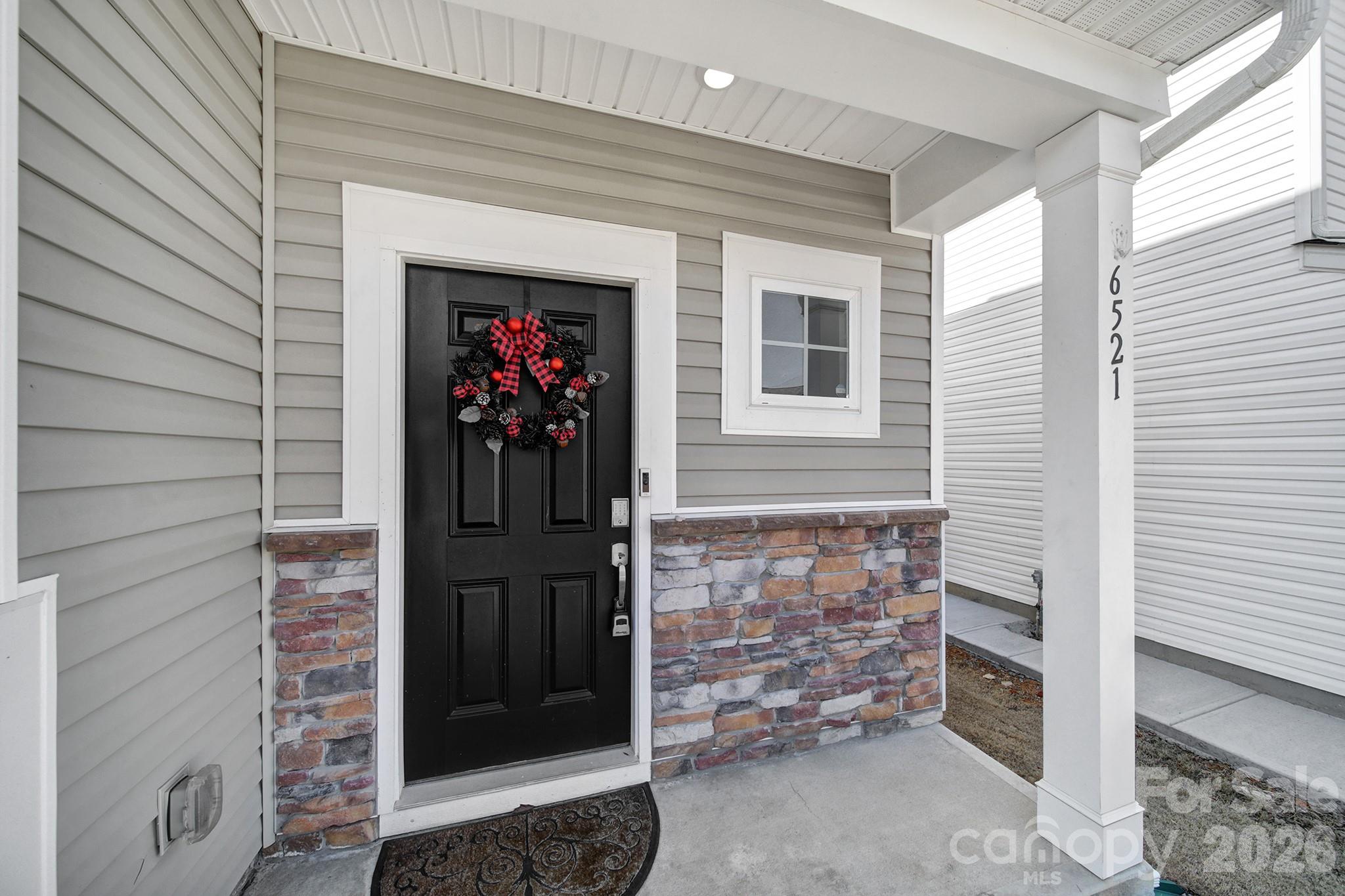 6521 Gopher Road — Lancaster
