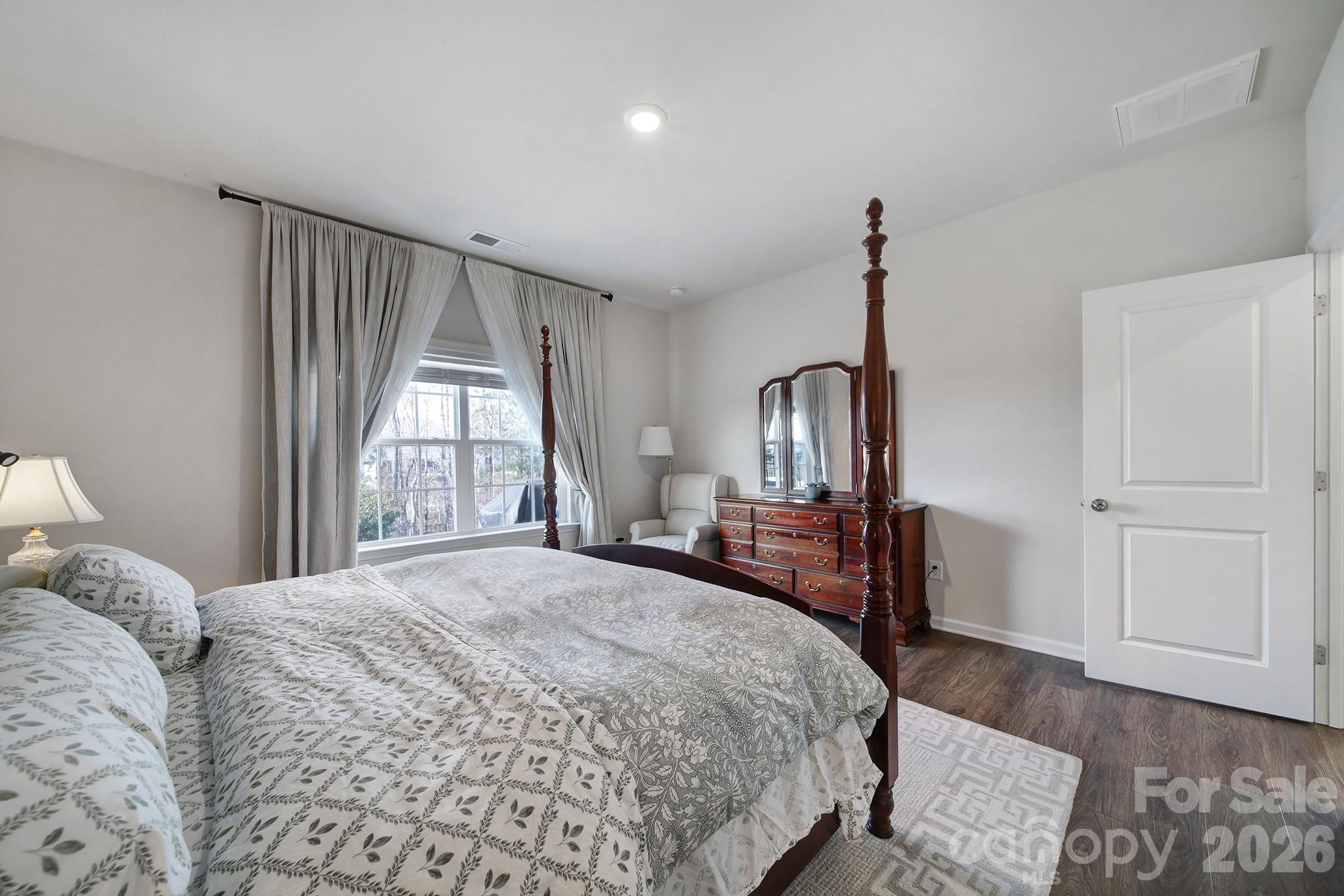 6521 Gopher Road — Lancaster