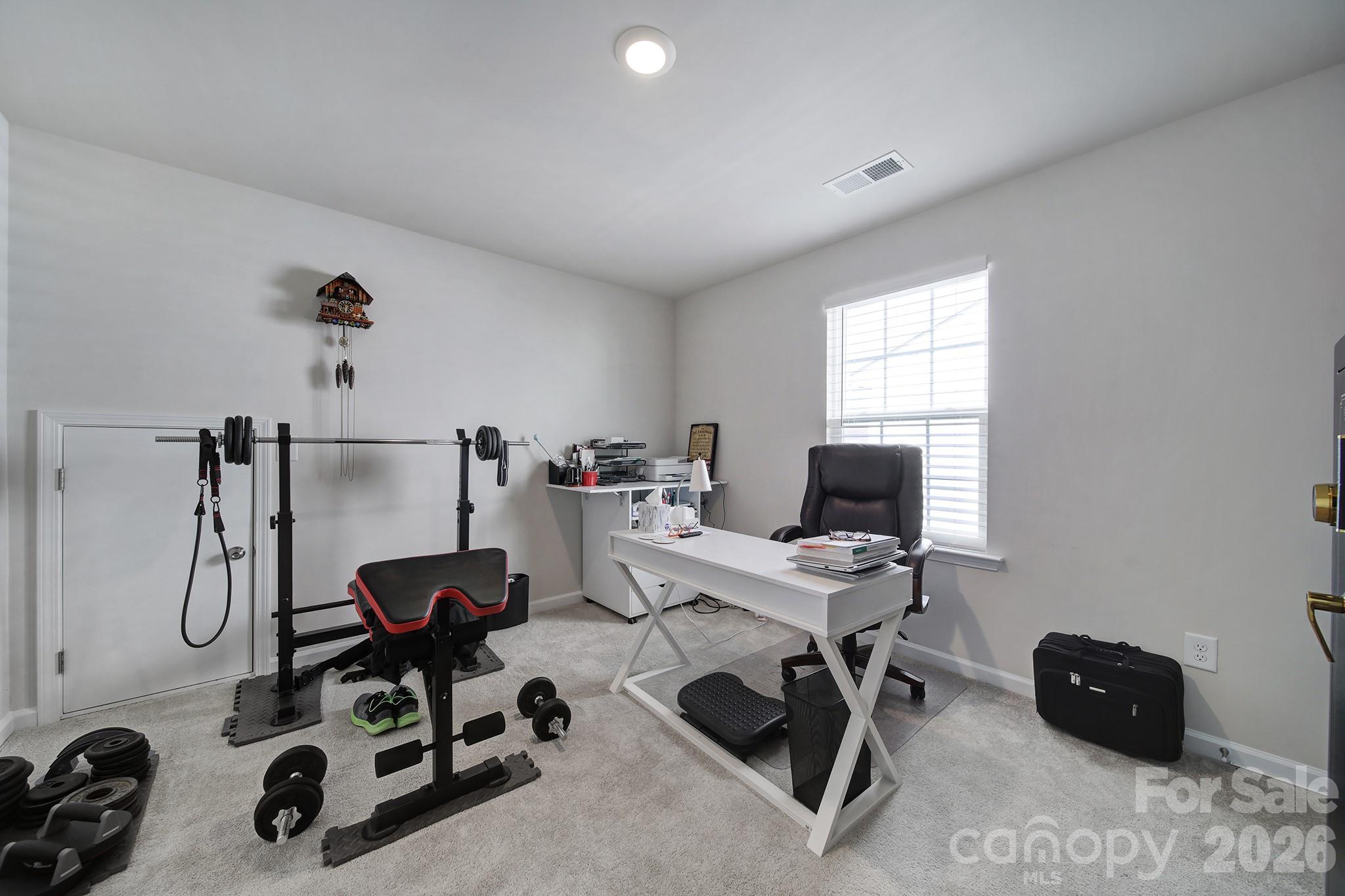 6521 Gopher Road — Lancaster