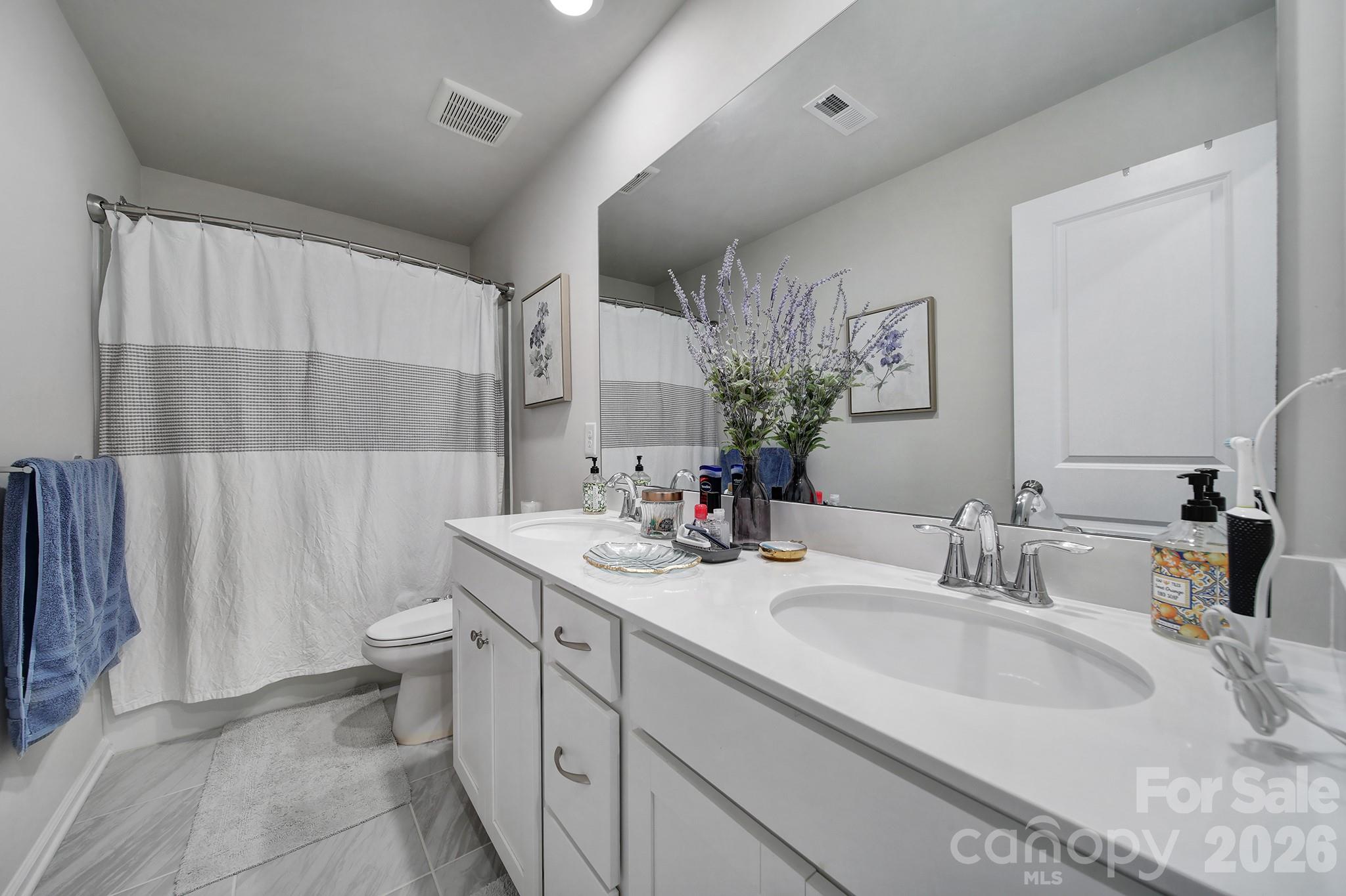 6521 Gopher Road — Lancaster