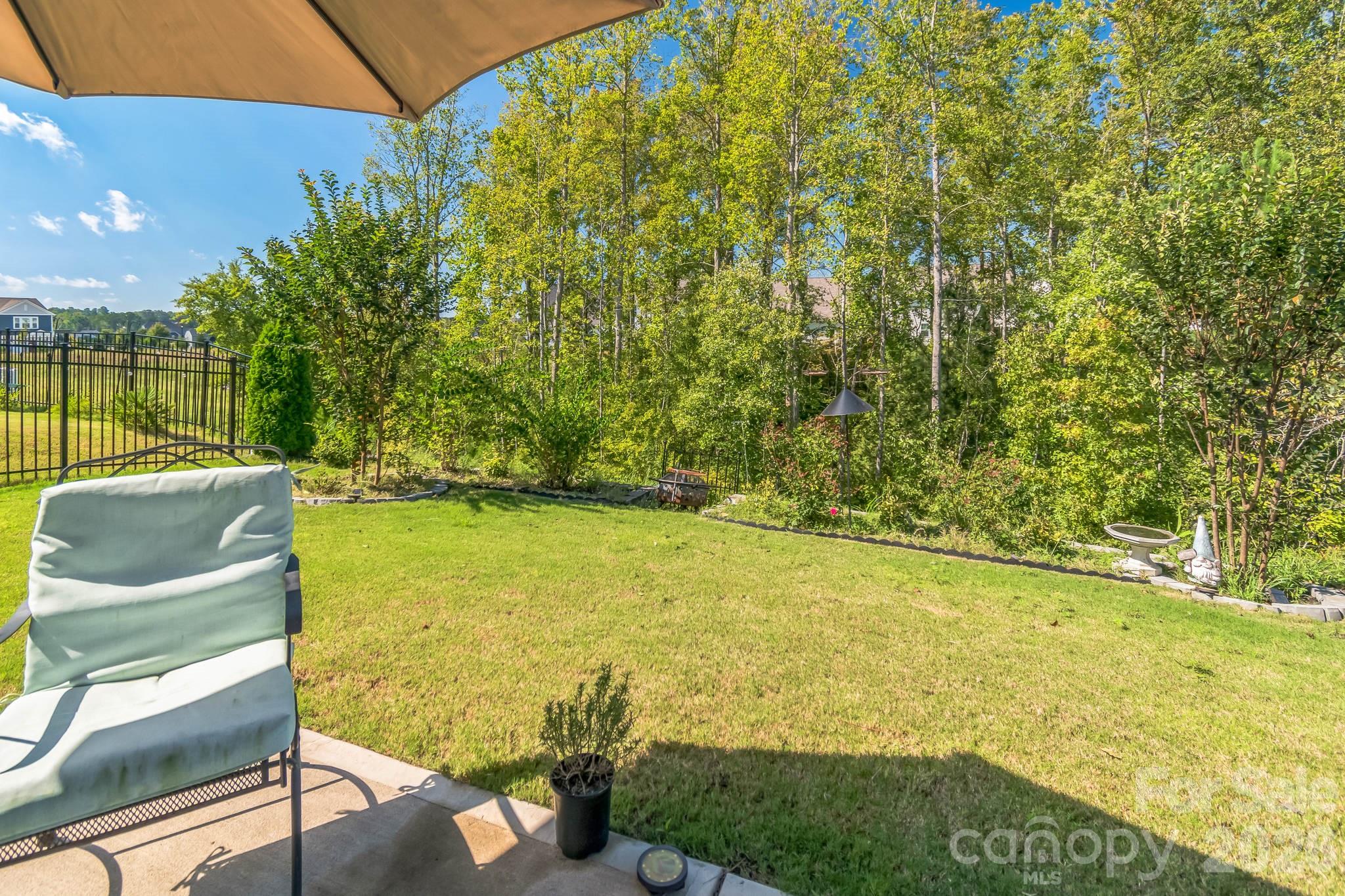 6521 Gopher Road — Lancaster