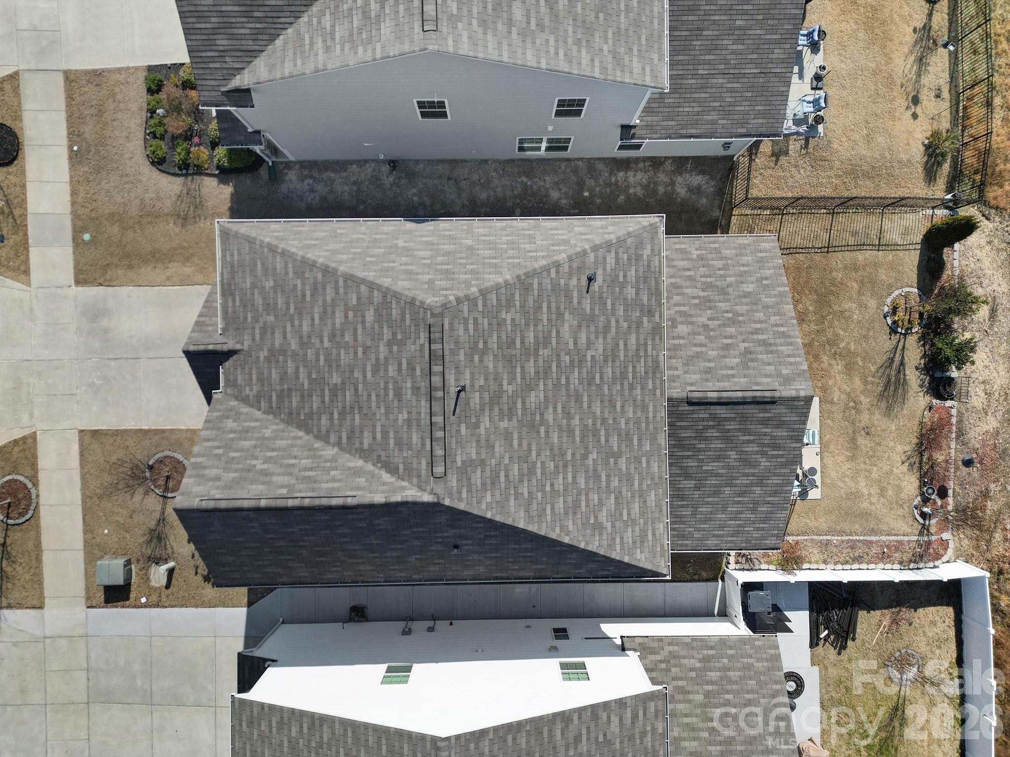 6521 Gopher Road — Lancaster