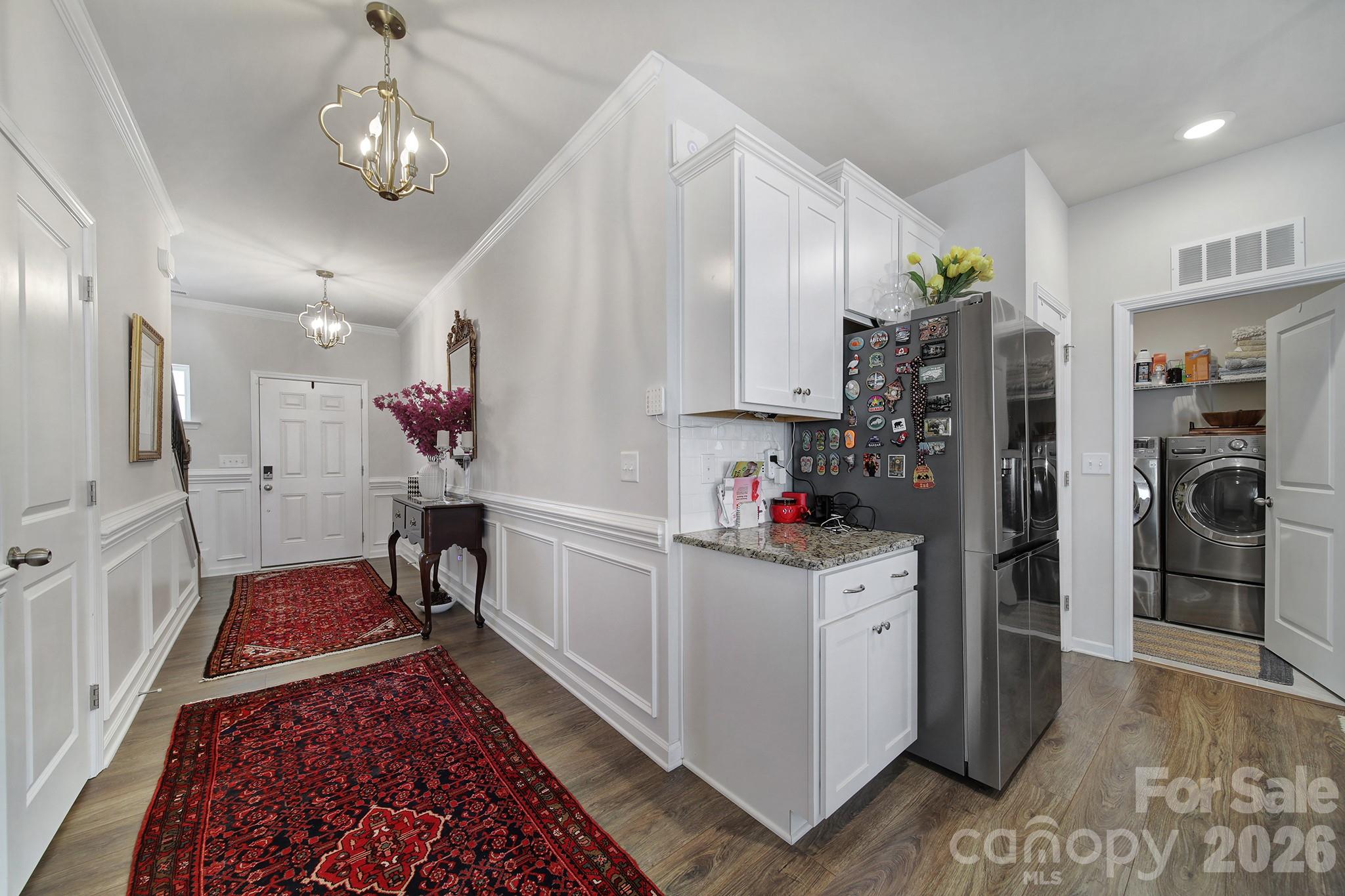 6521 Gopher Road — Lancaster