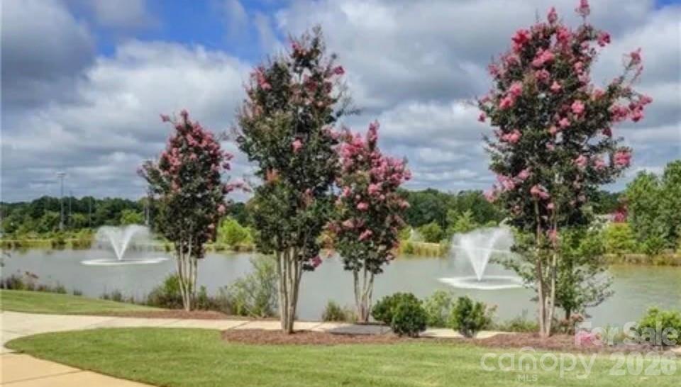 6521 Gopher Road — Lancaster