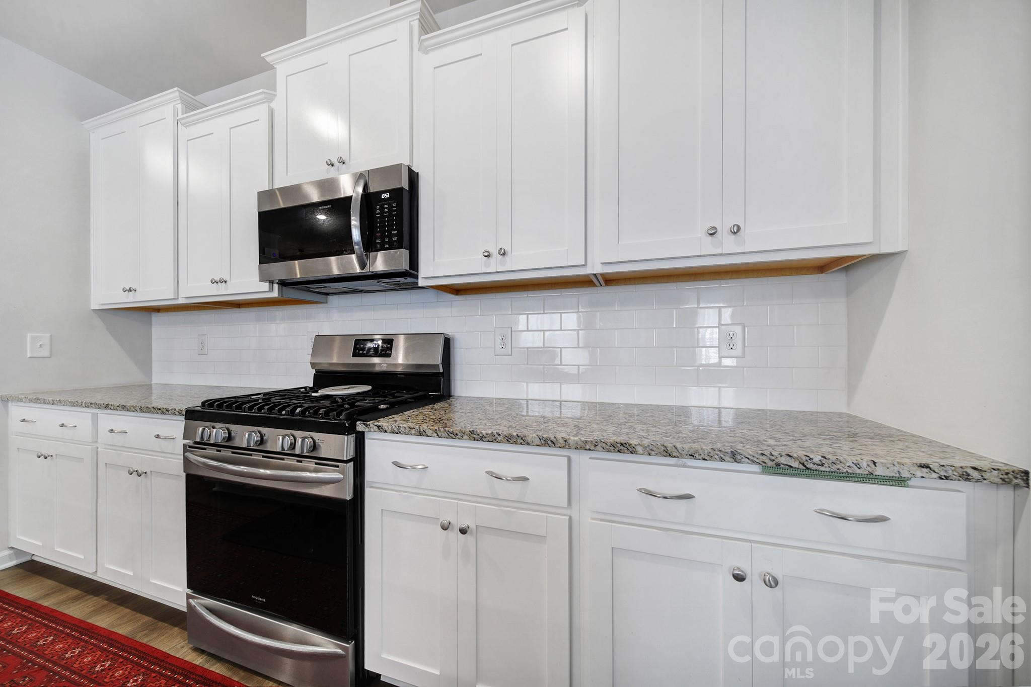 6521 Gopher Road — Lancaster