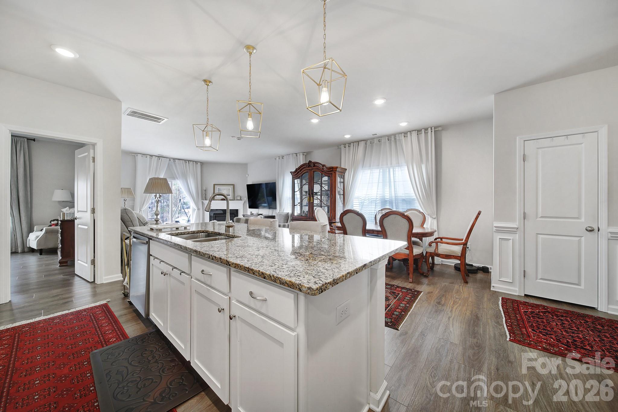 6521 Gopher Road — Lancaster