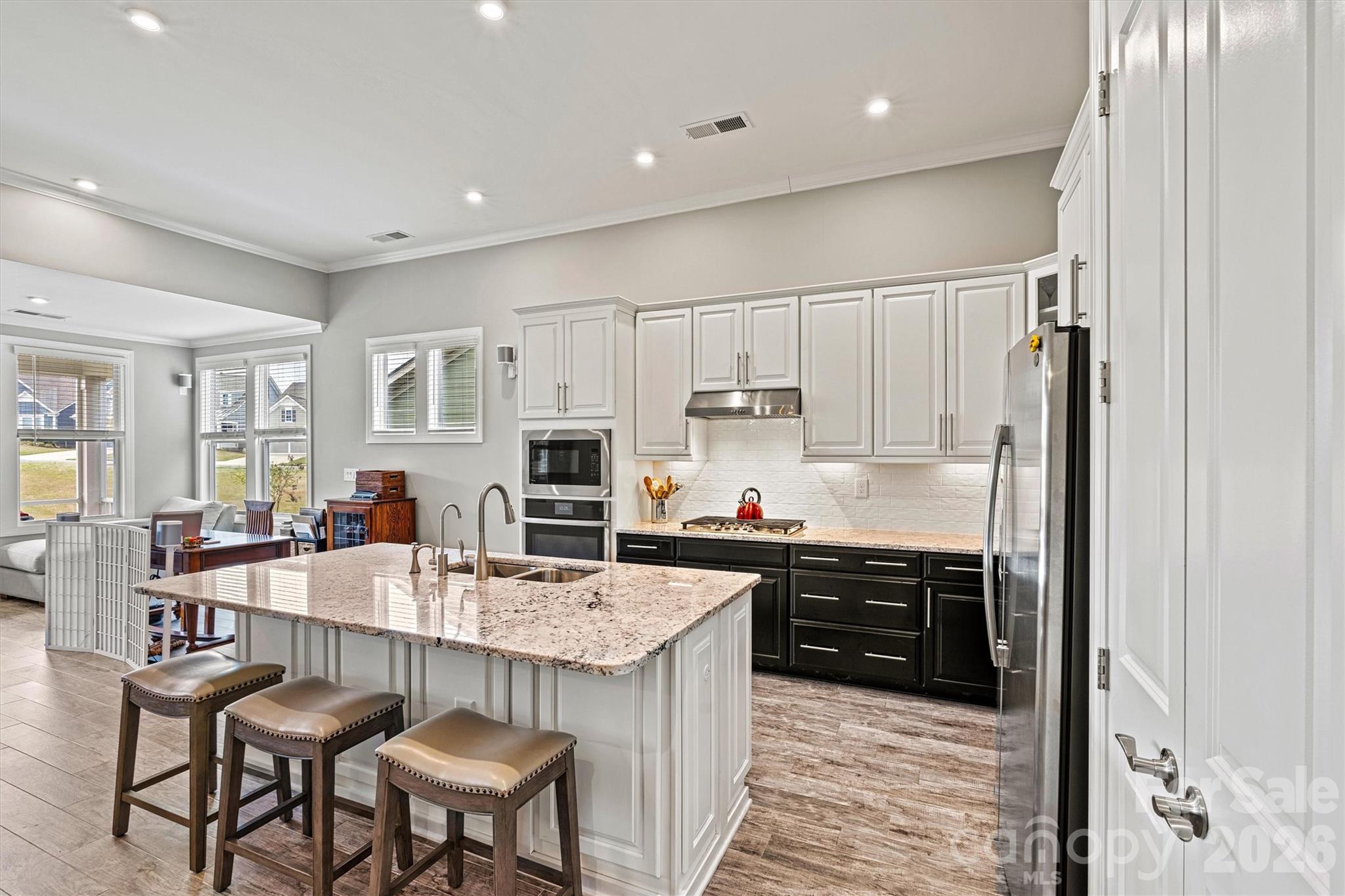 8718 Festival Way — Charlotte