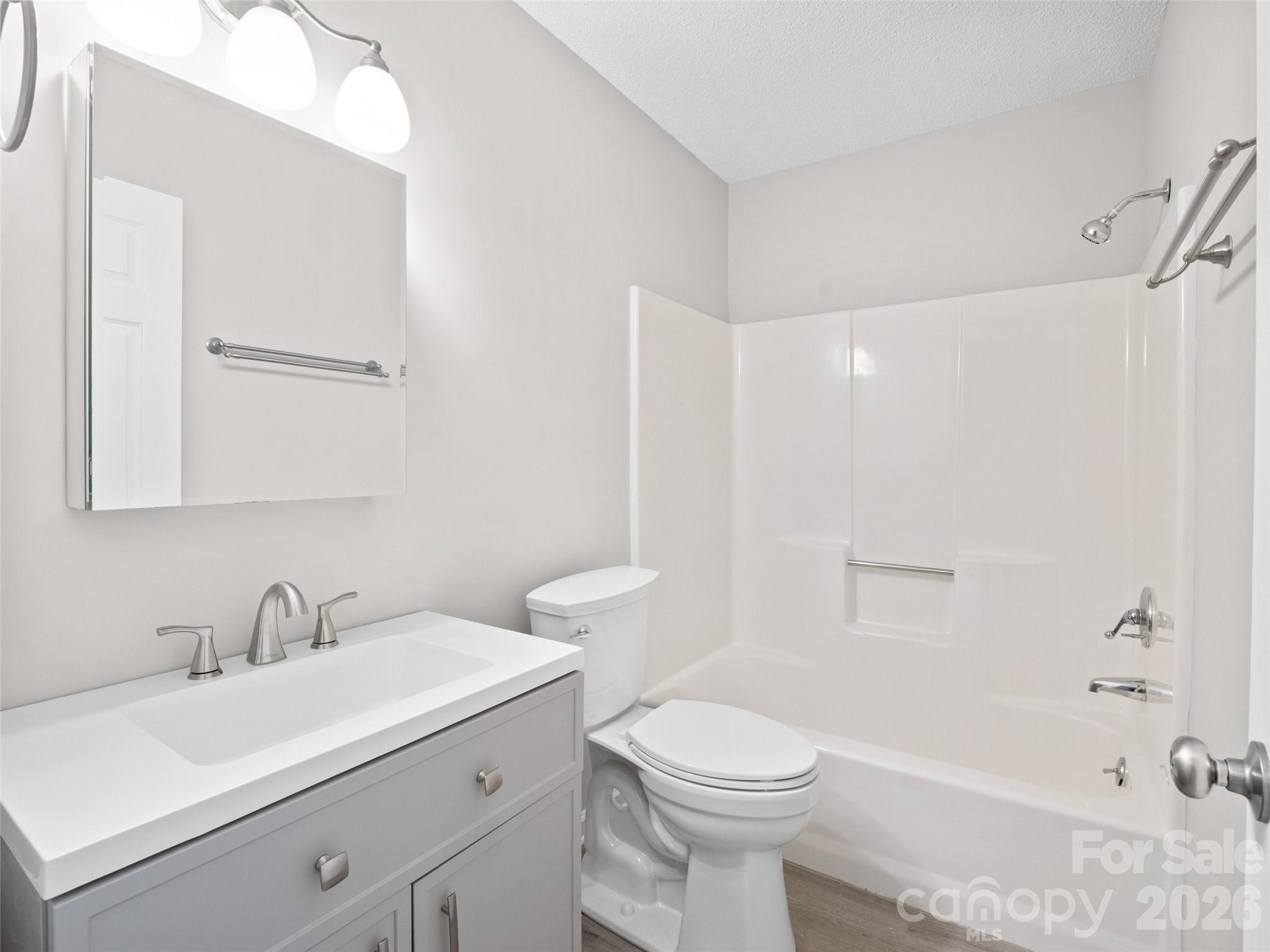 102 Llama Way — Black Mountain