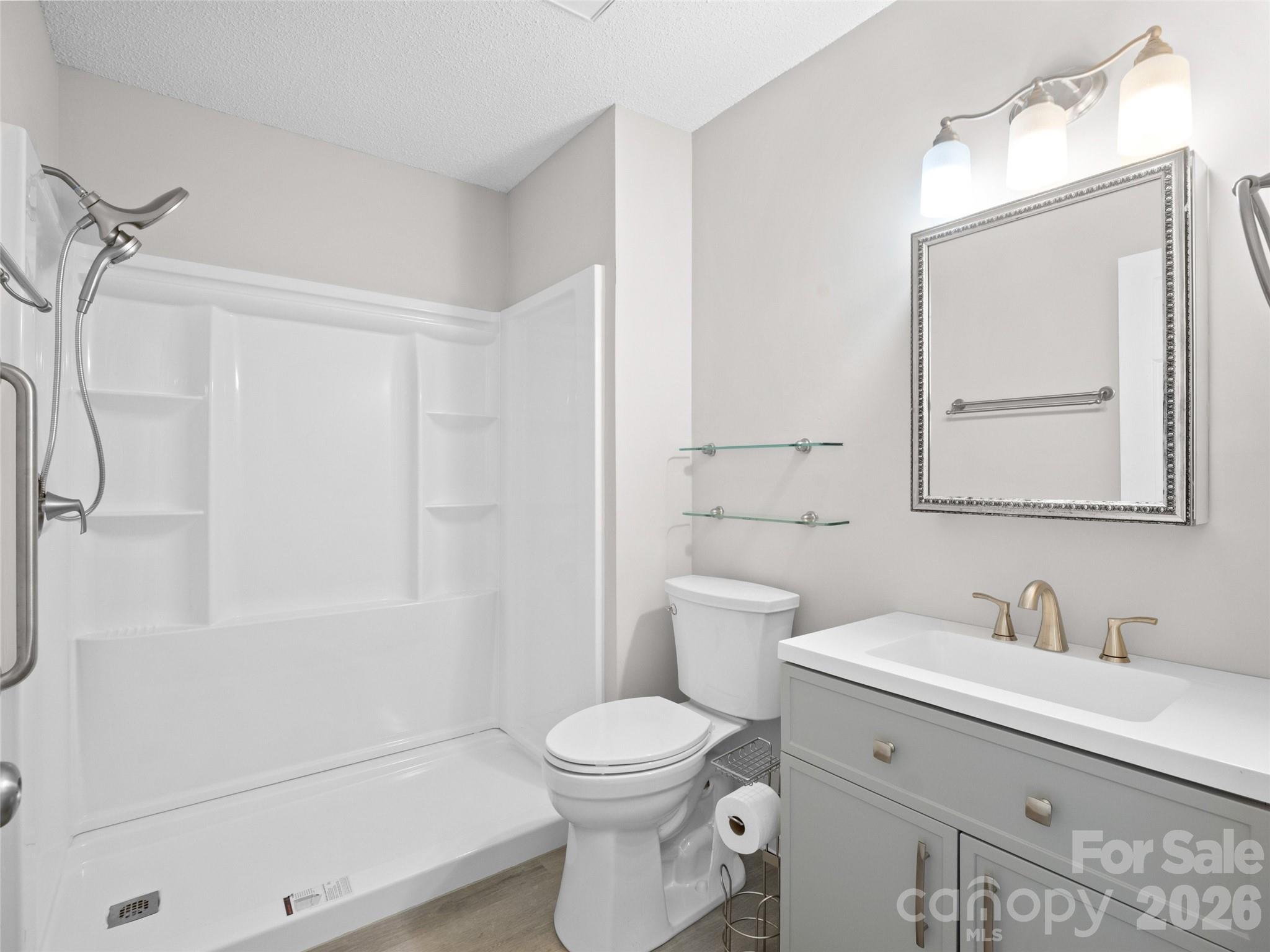 102 Llama Way — Black Mountain