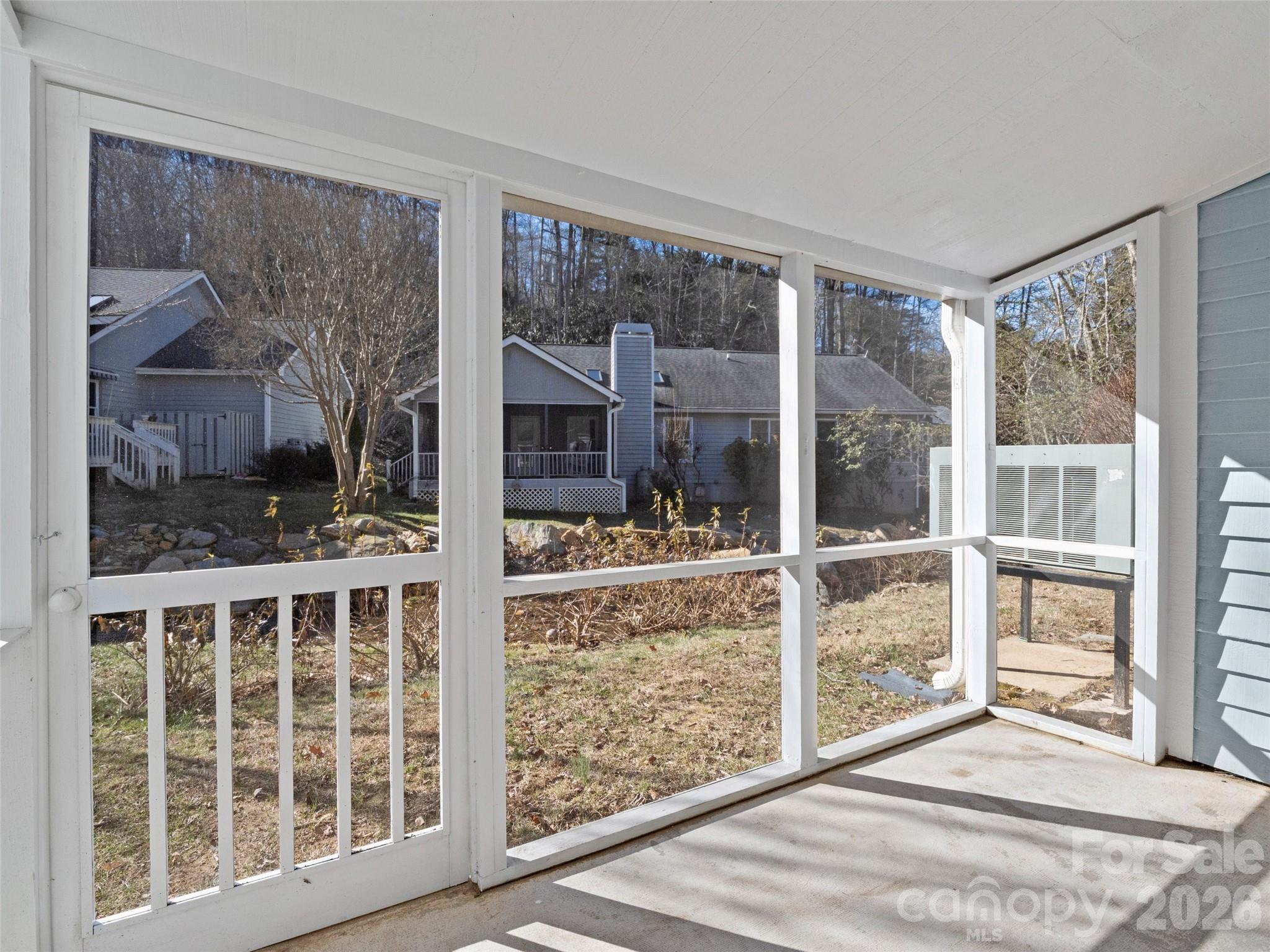 102 Llama Way — Black Mountain