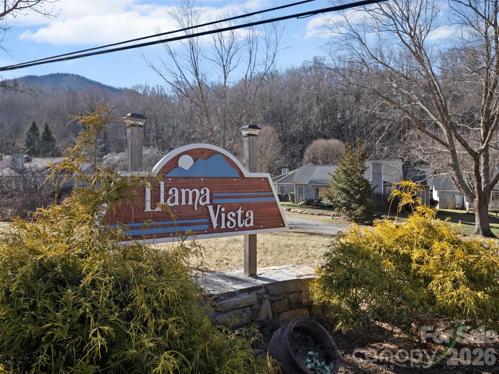 102 Llama Way — Black Mountain