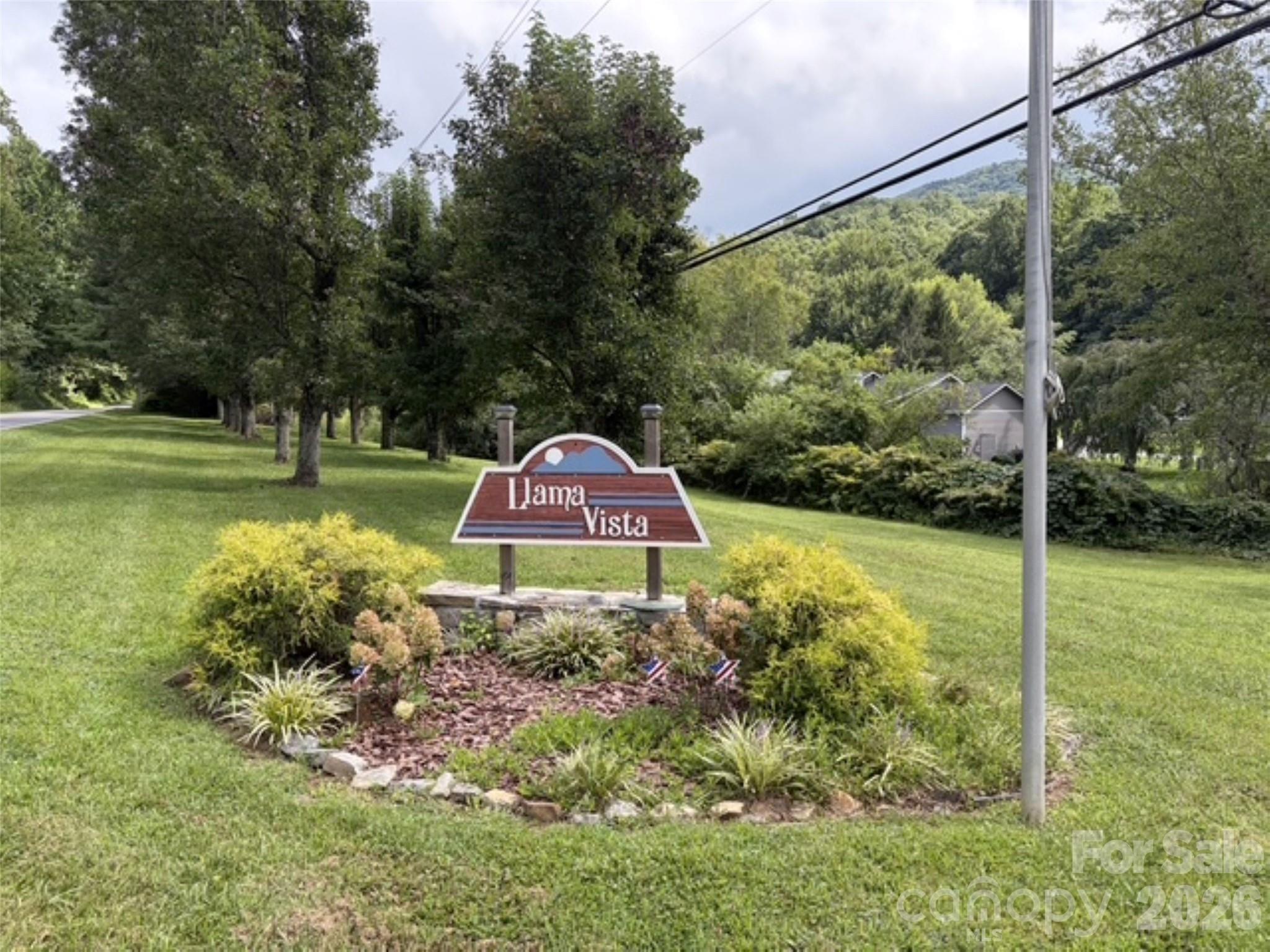 102 Llama Way — Black Mountain