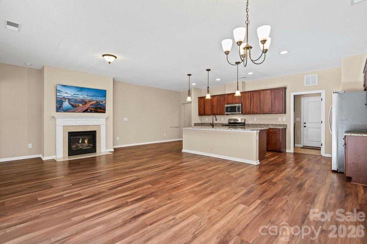 4843 Looking Glass Trail — Denver