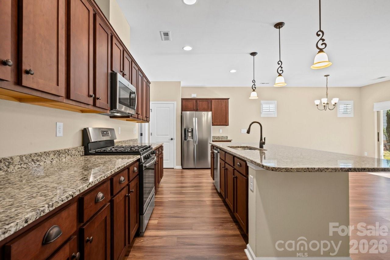 4843 Looking Glass Trail — Denver