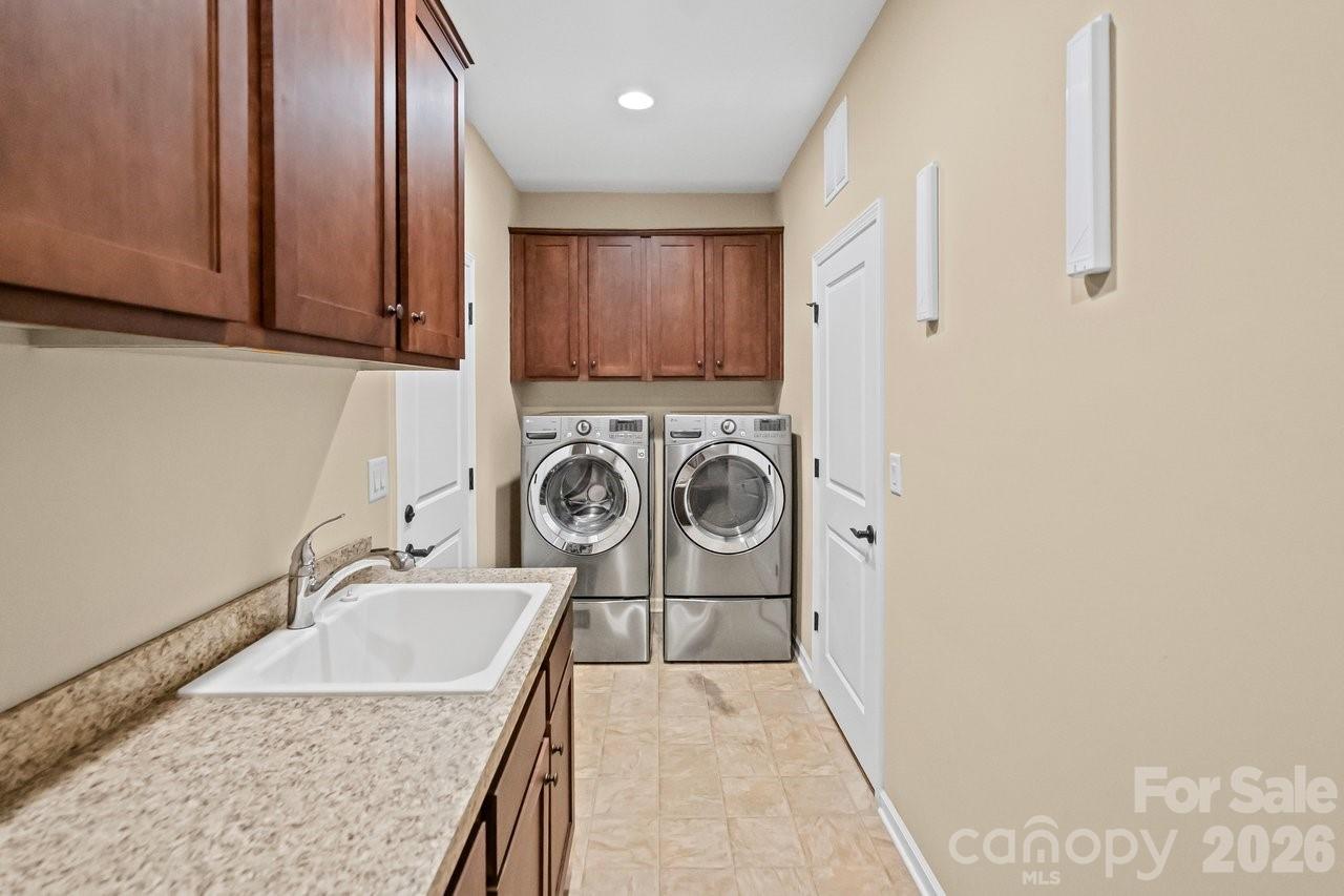 4843 Looking Glass Trail — Denver