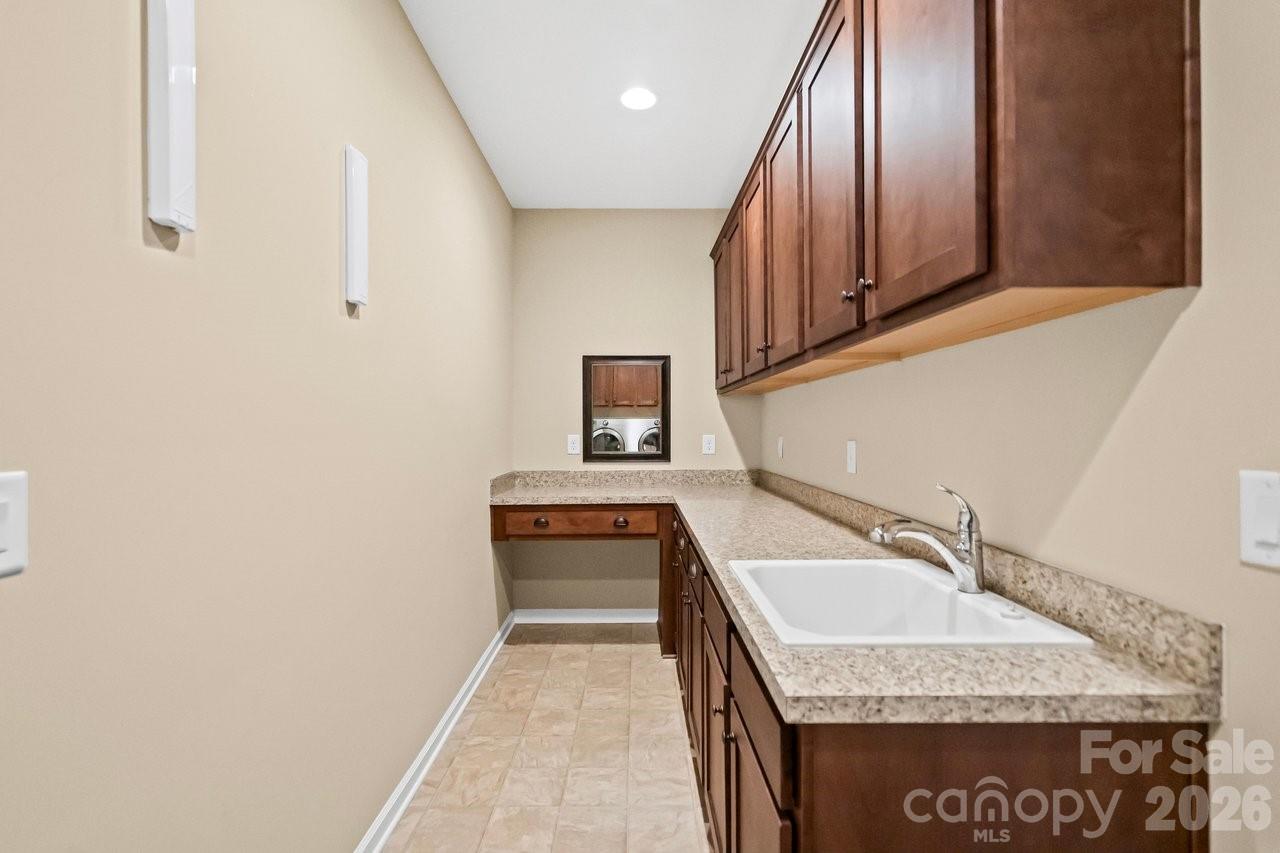 4843 Looking Glass Trail — Denver