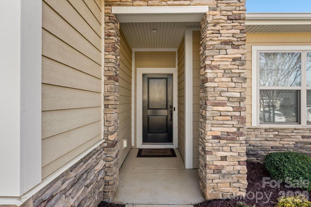 4843 Looking Glass Trail — Denver