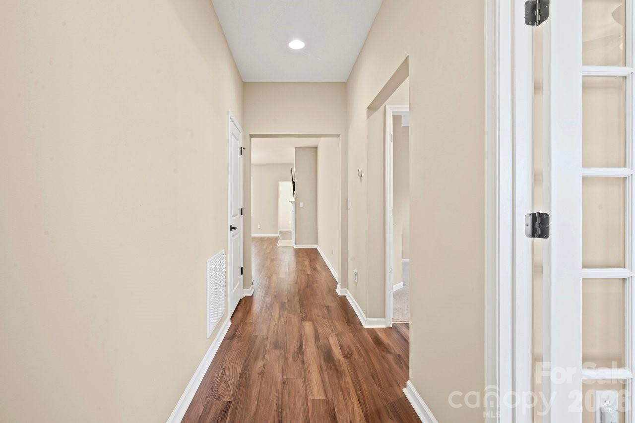 4843 Looking Glass Trail — Denver