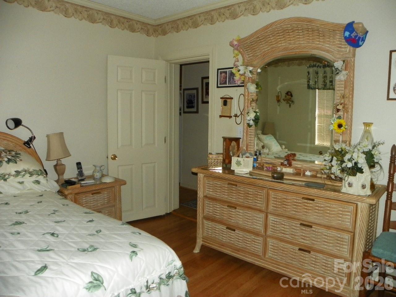 133 Pier Avenue — New London