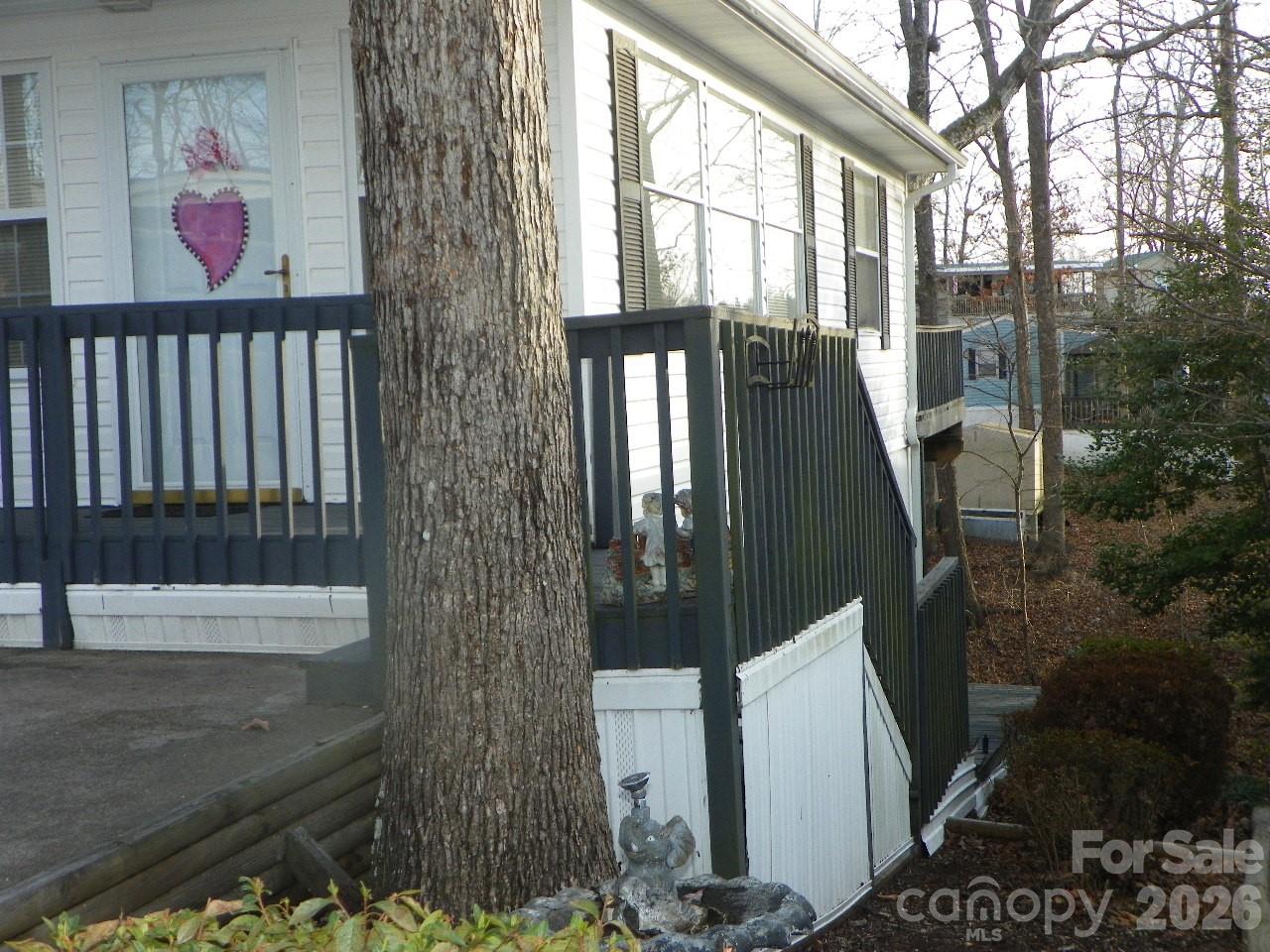 133 Pier Avenue — New London