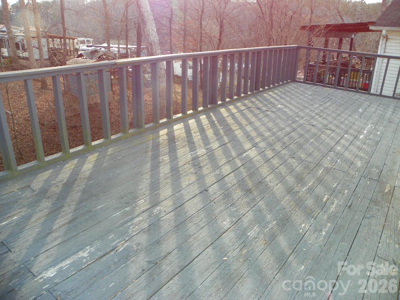 133 Pier Avenue — New London
