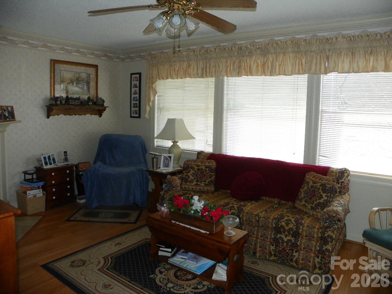 133 Pier Avenue — New London