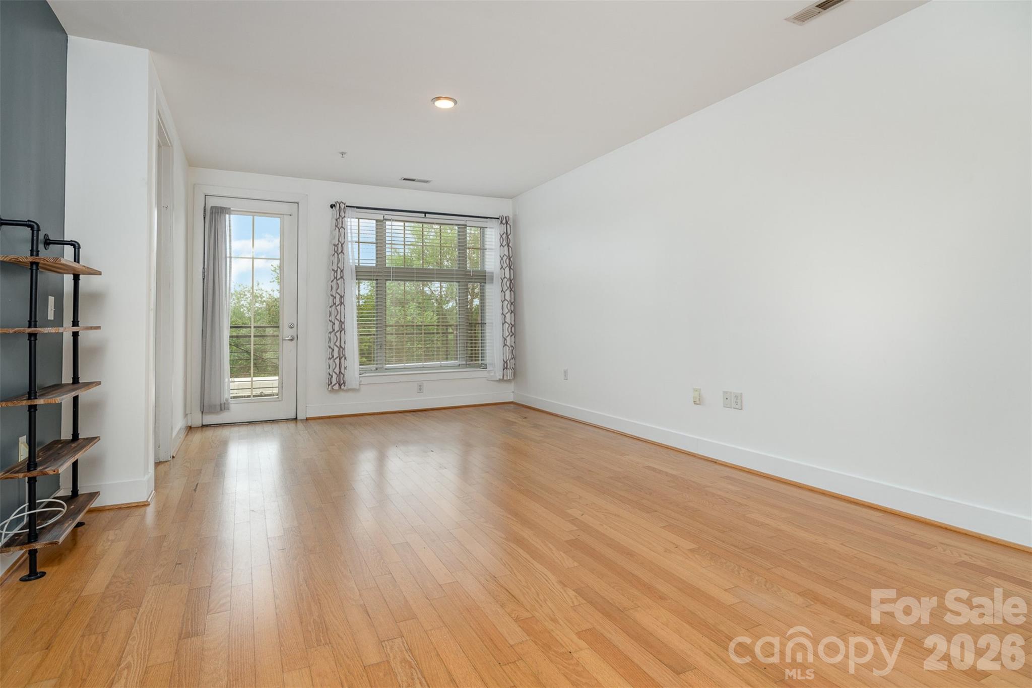 1101 W 1st Street #307 — Charlotte